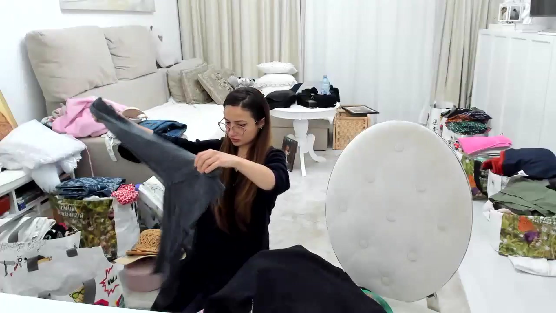 Gallery image thumbnail from Wennndyk's myfreecams stream on, 05/17/2024, 23:55 image 2 of 20