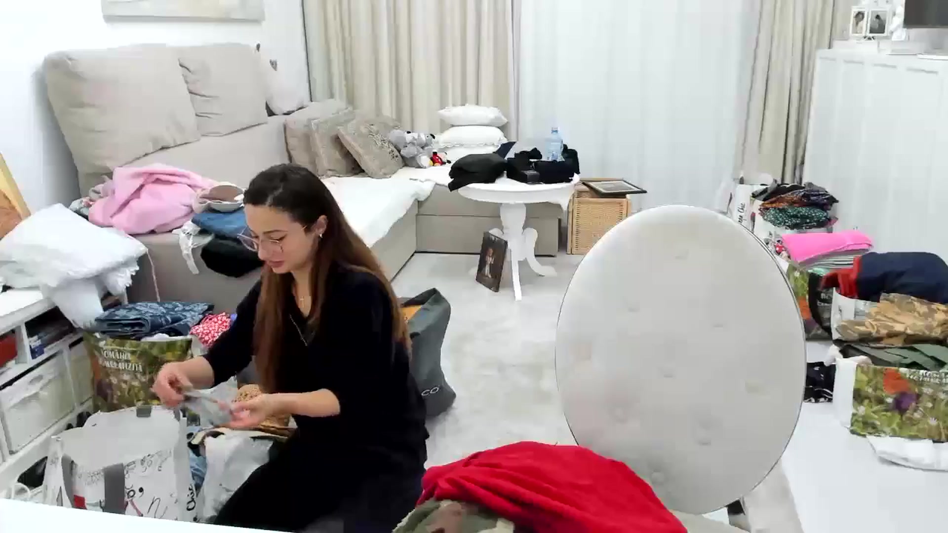 Gallery image thumbnail from Wennndyk's myfreecams stream on, 05/17/2024, 23:55 image 7 of 20