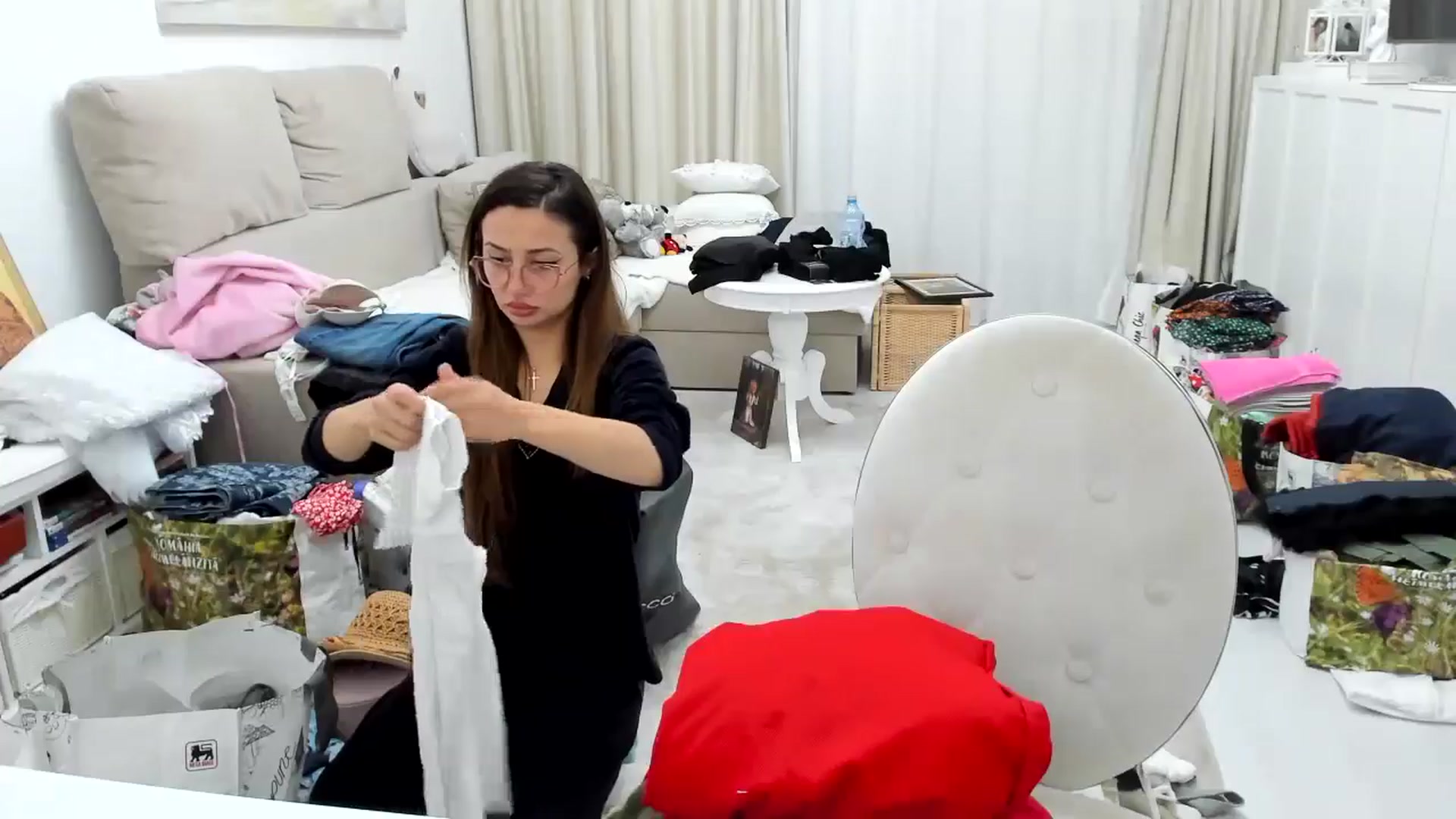 Gallery image thumbnail from Wennndyk's myfreecams stream on, 05/17/2024, 23:55 image 9 of 20