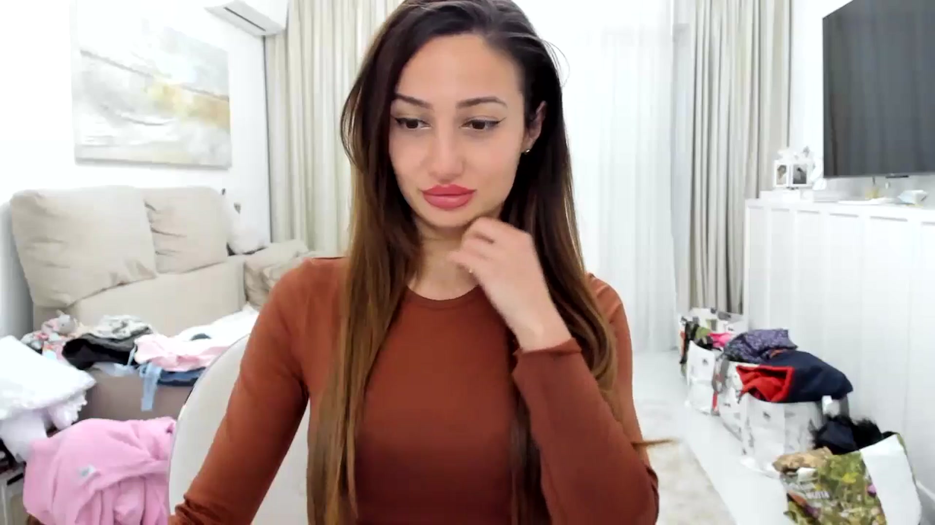 Gallery image thumbnail from Wennndyk's myfreecams stream on, 05/21/2024, 21:42 image 10 of 20