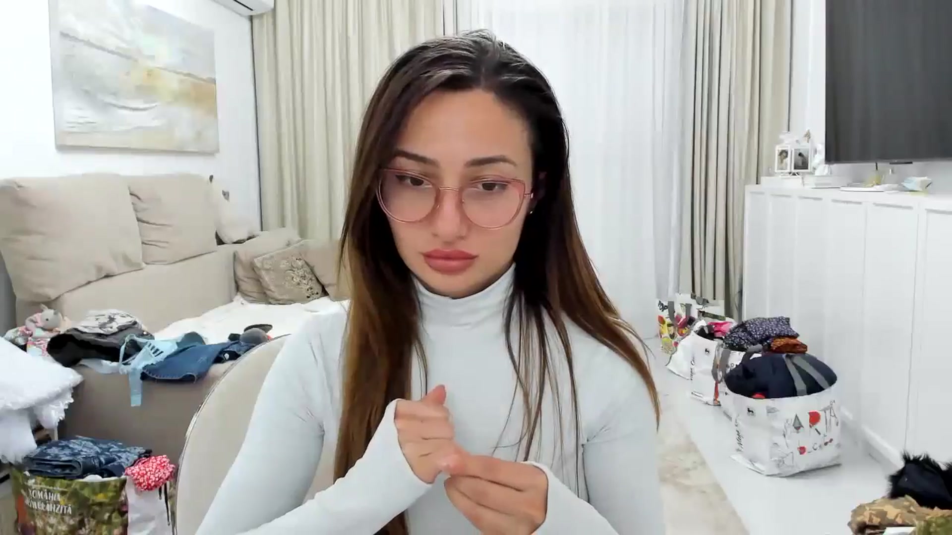 Gallery image thumbnail from Wennndyk's myfreecams stream on, 05/22/2024, 01:21 image 6 of 20