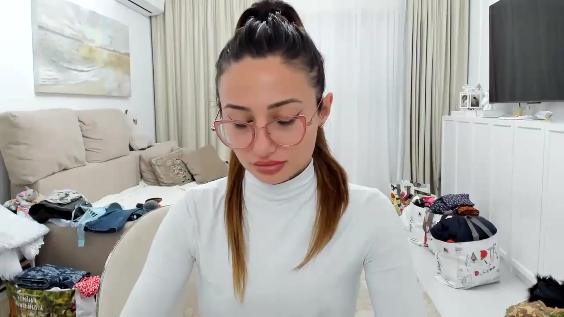 Gallery image thumbnail from Wennndyk's myfreecams stream on, 05/22/2024, 01:21 image 11 of 20