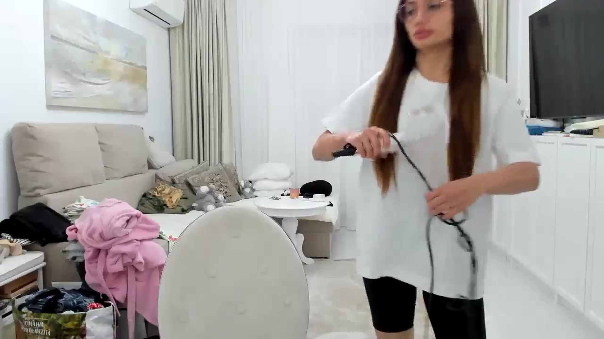 Gallery image thumbnail from Wennndyk's myfreecams stream on, 05/28/2024, 22:02 image 6 of 20