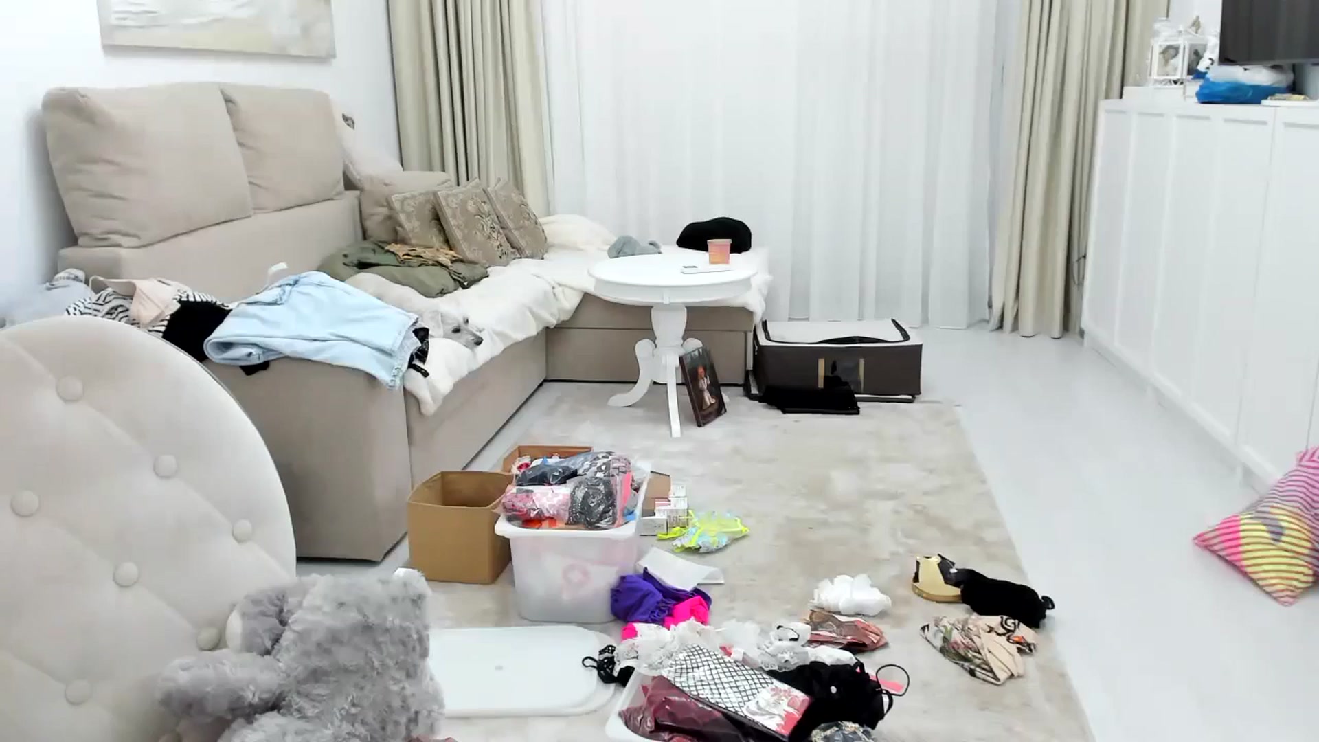 Gallery image thumbnail from Wennndyk's myfreecams stream on, 06/05/2024, 21:45 image 13 of 20