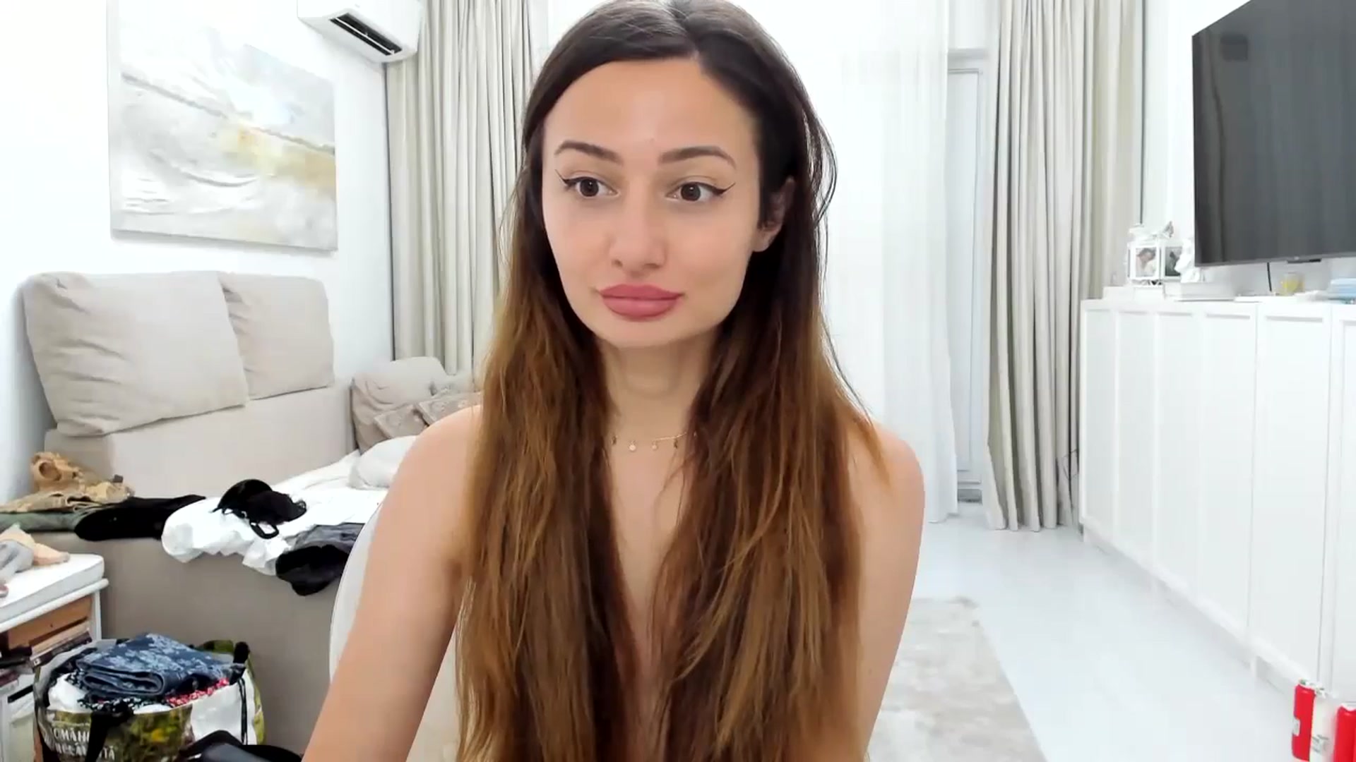 Gallery image thumbnail from Wennndyk's myfreecams stream on, 06/16/2024, 22:20 image 15 of 20