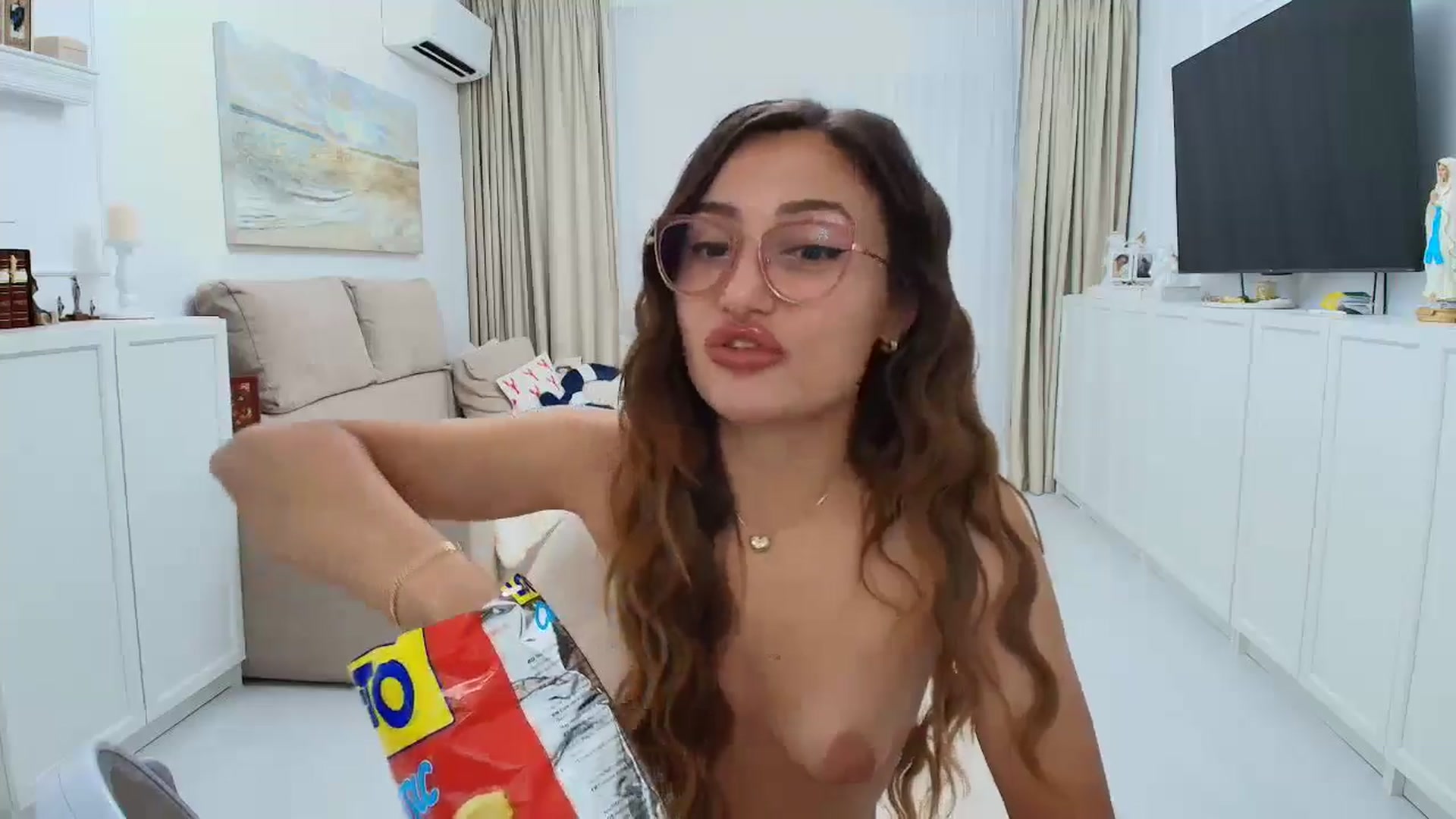 Gallery image thumbnail from Wennndyk's myfreecams stream on, 07/26/2024, 23:17 image 9 of 20