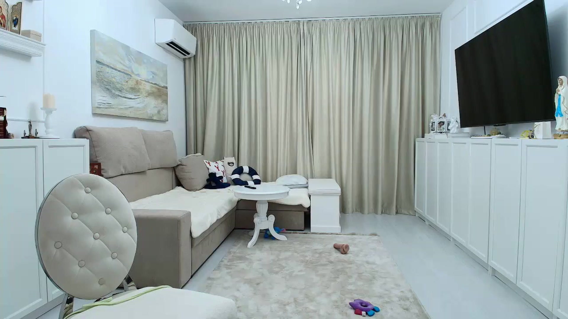 Gallery image thumbnail from Wennndyk's myfreecams stream on, 08/10/2024, 13:40 image 8 of 20