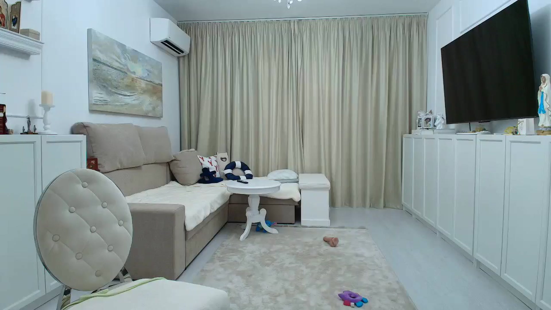 Gallery image thumbnail from Wennndyk's myfreecams stream on, 08/10/2024, 13:40 image 10 of 20