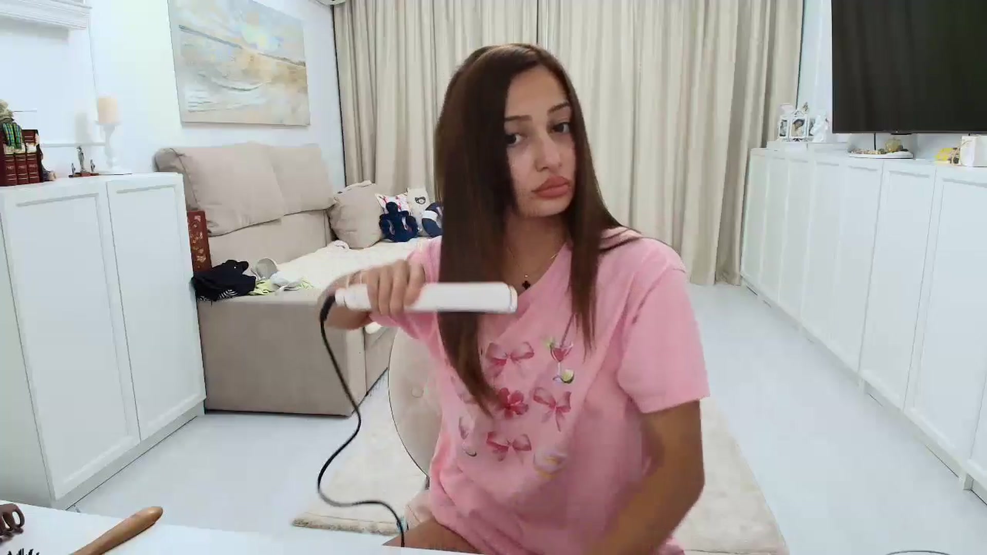 Gallery image thumbnail from Wennndyk's myfreecams stream on, 08/11/2024, 17:45 image 6 of 20