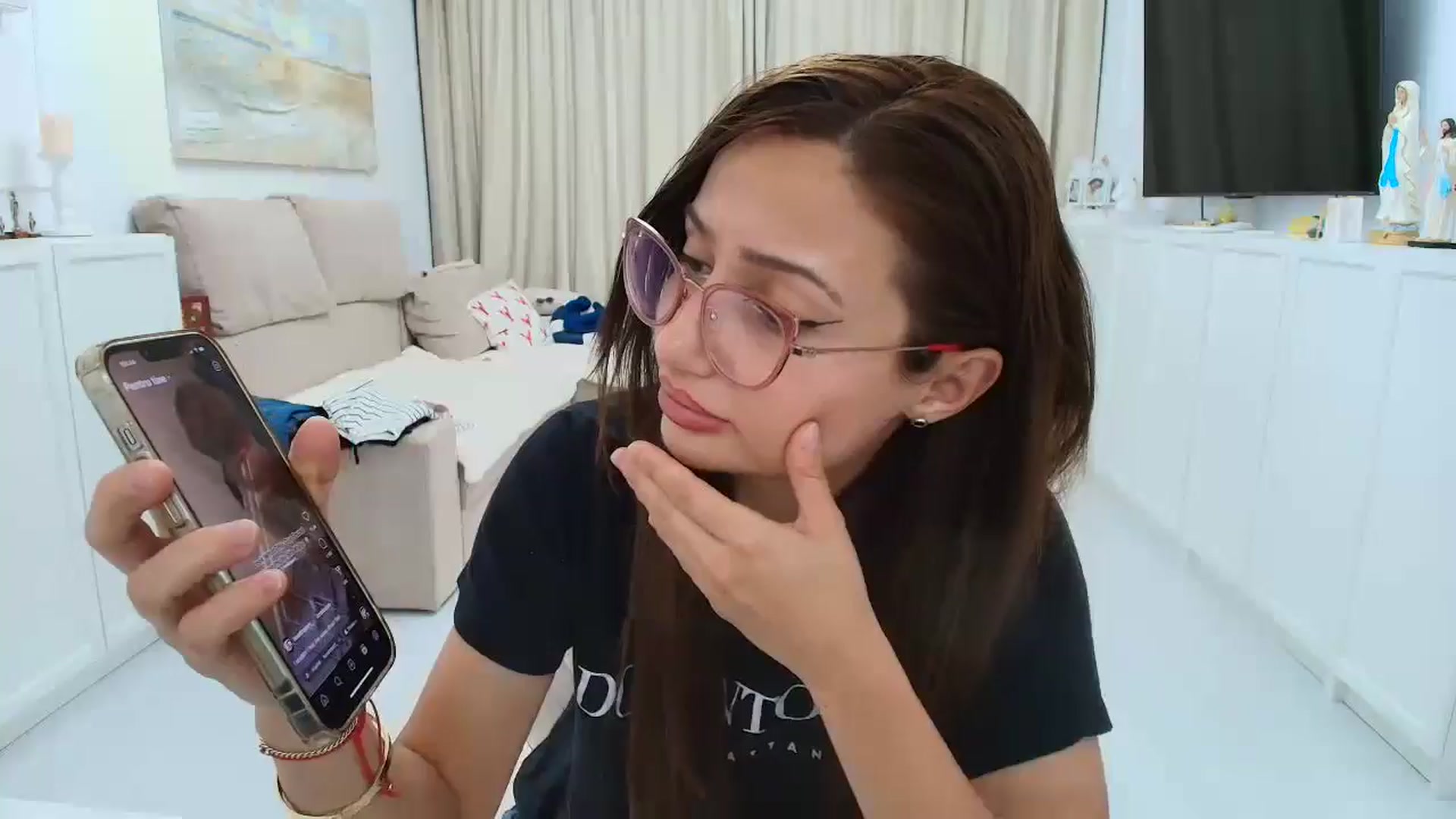 Gallery image thumbnail from Wennndyk's myfreecams stream on, 08/21/2024, 22:07 image 16 of 20