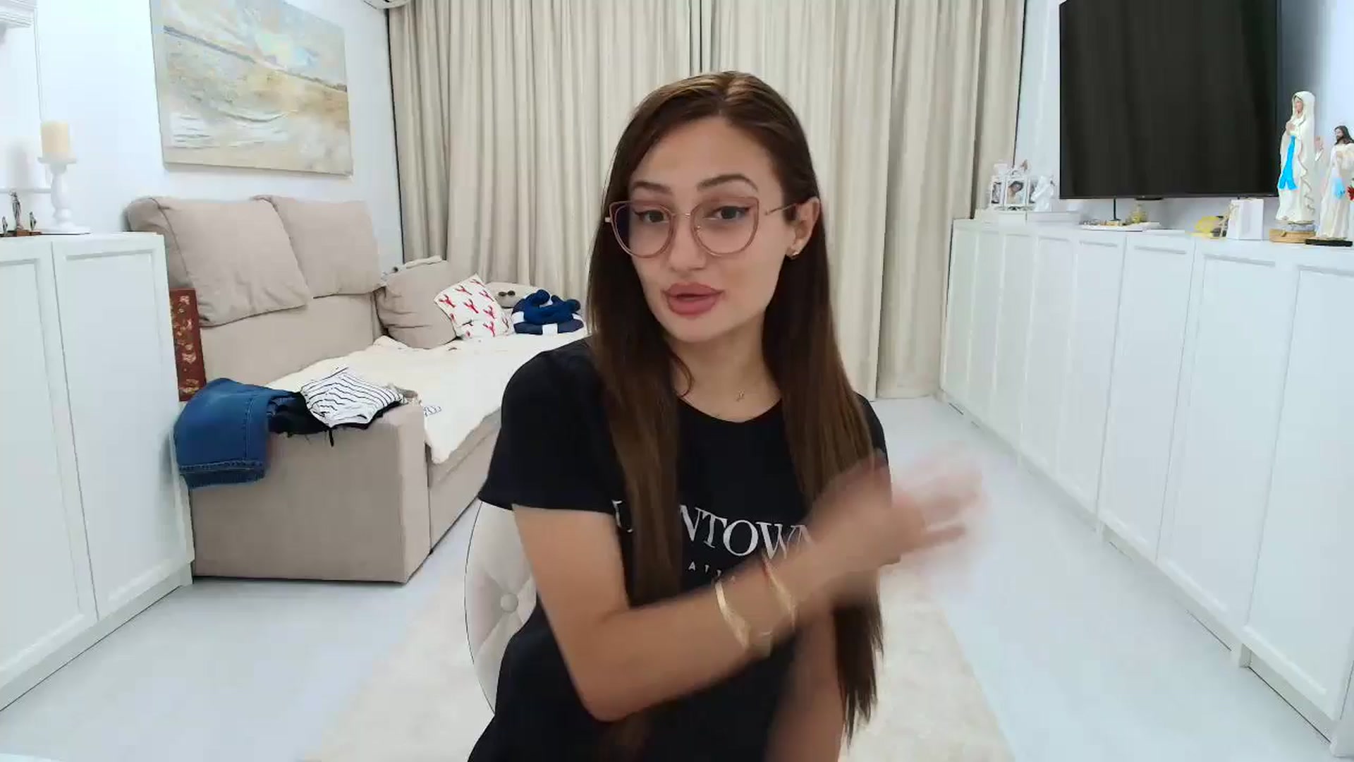 Gallery image thumbnail from Wennndyk's myfreecams stream on, 08/21/2024, 22:07 image 17 of 20