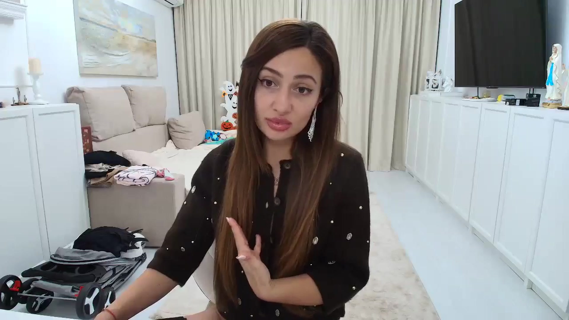 Gallery image thumbnail from Wennndyk's myfreecams stream on, 10/23/2024, 22:38 image 9 of 20