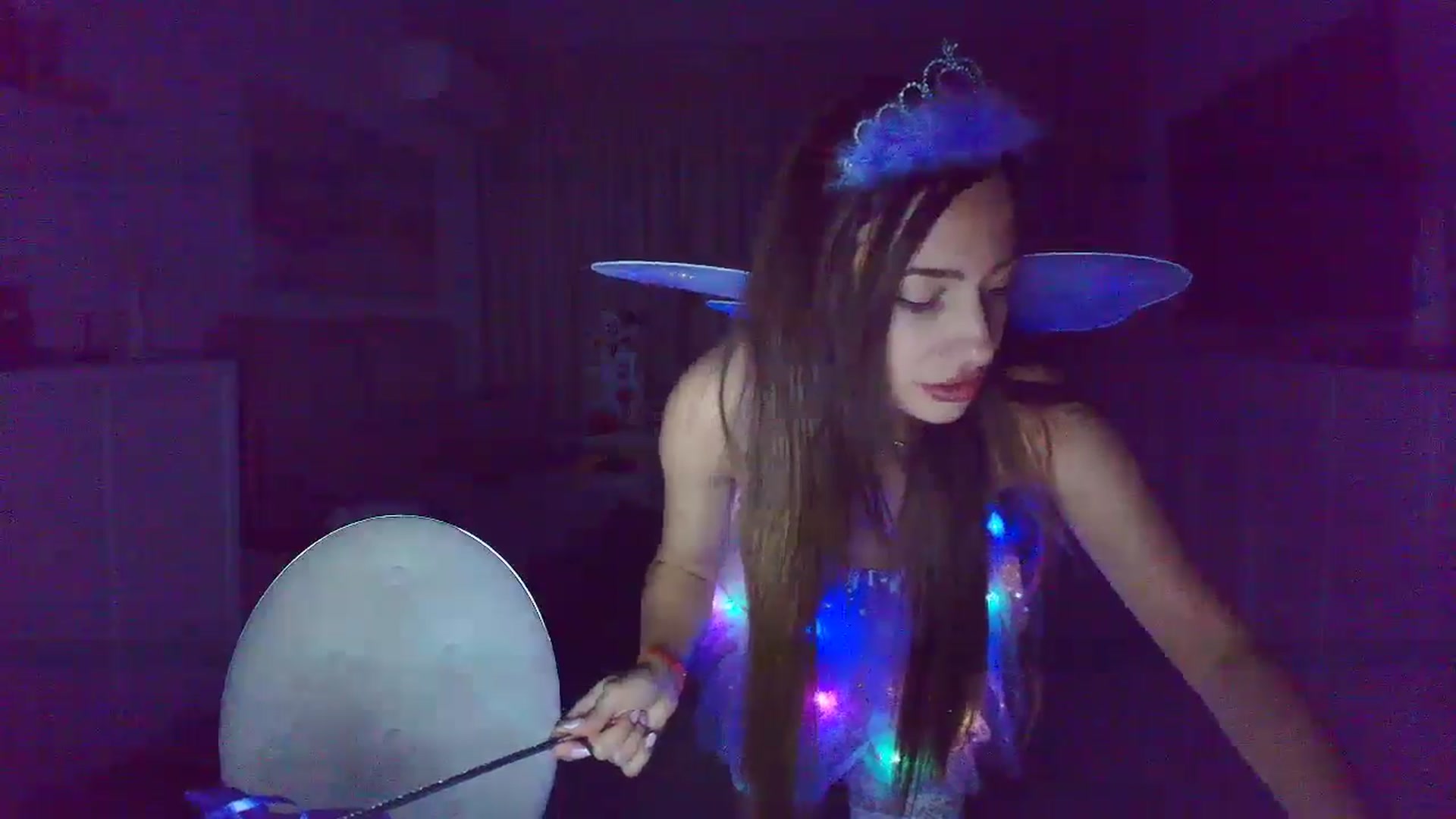 Gallery image thumbnail from Wennndyk's myfreecams stream on, 10/25/2024, 23:45 image 6 of 20