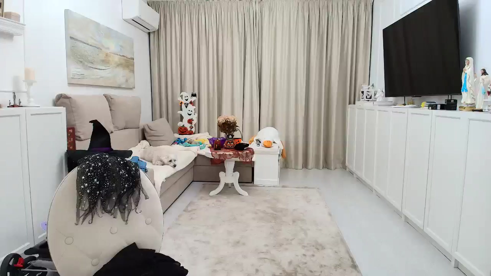 Gallery image thumbnail from Wennndyk's myfreecams stream on, 10/27/2024, 18:23 image 9 of 20