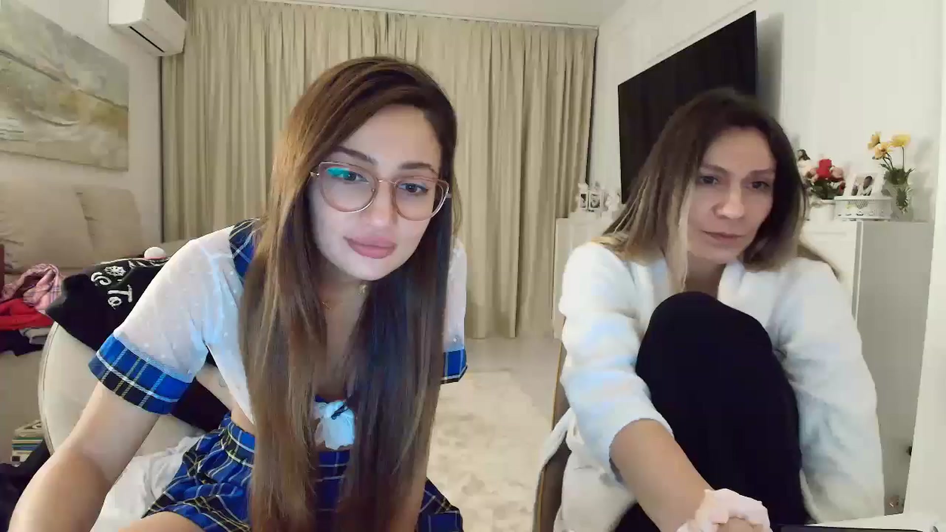 Gallery image thumbnail from Wennndyk's myfreecams stream on, 12/03/2024, 02:13 image 5 of 20