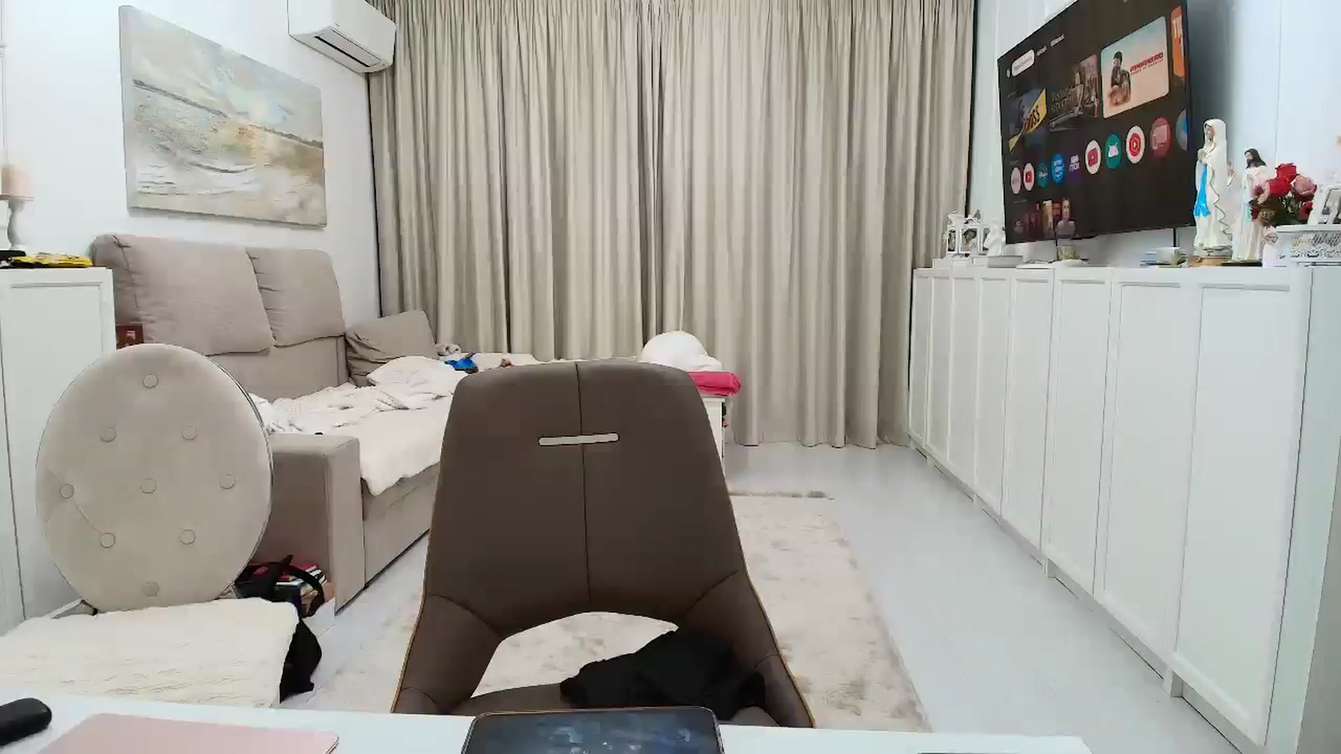 Gallery image thumbnail from Wennndyk's myfreecams stream on, 12/07/2024, 19:59 image 8 of 20
