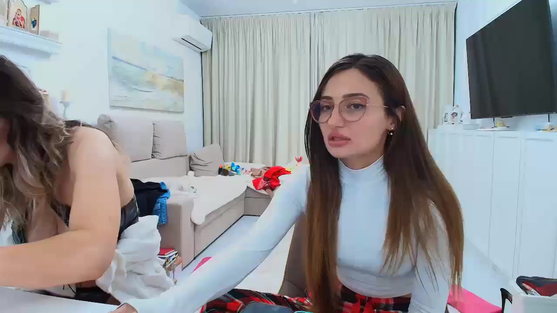 Gallery image thumbnail from Wennndyk's myfreecams stream on, 12/16/2024, 24:23 image 8 of 20