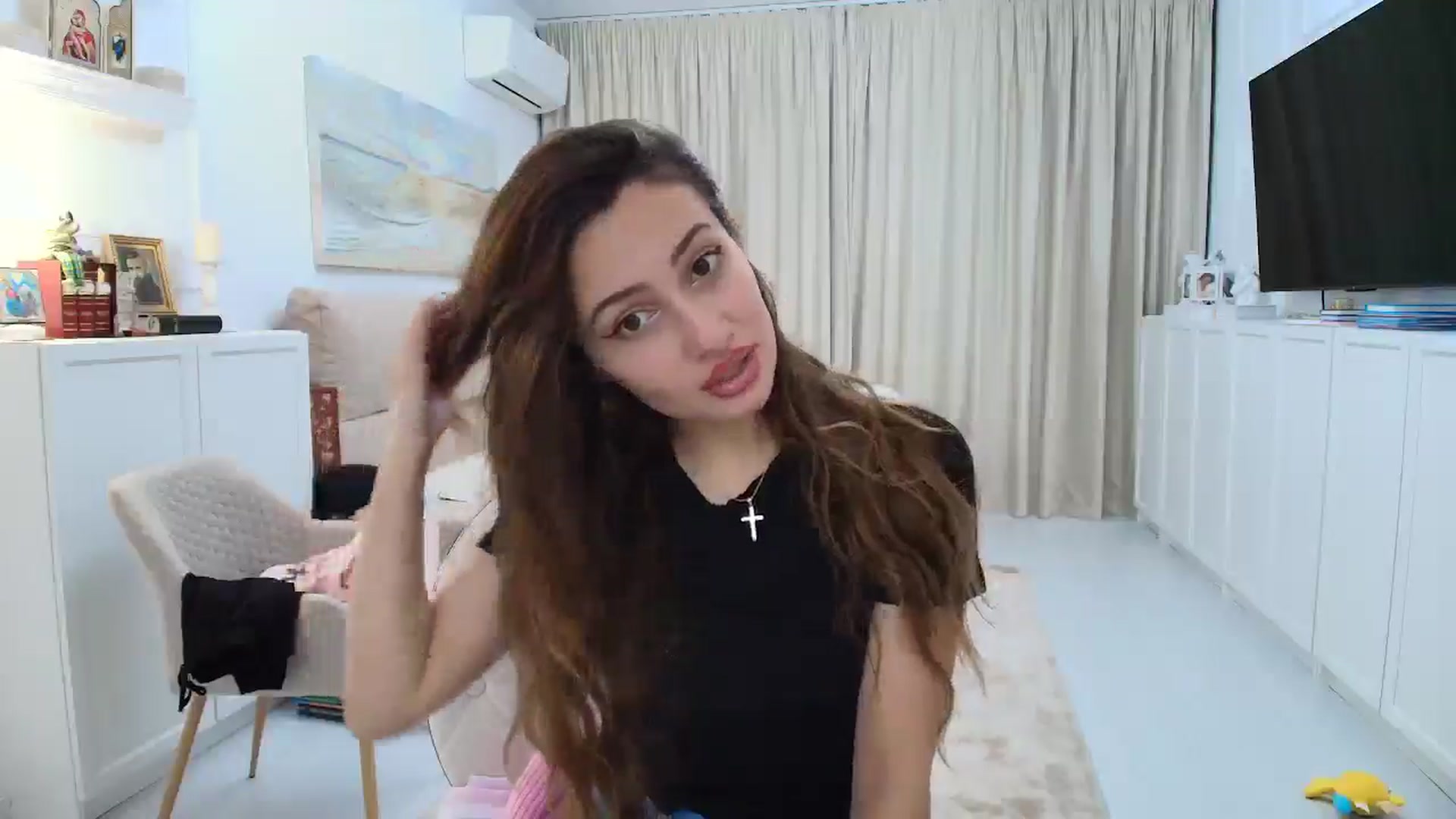 Gallery image thumbnail from Wennndyk's myfreecams stream on, 12/31/2024, 22:25 image 7 of 20