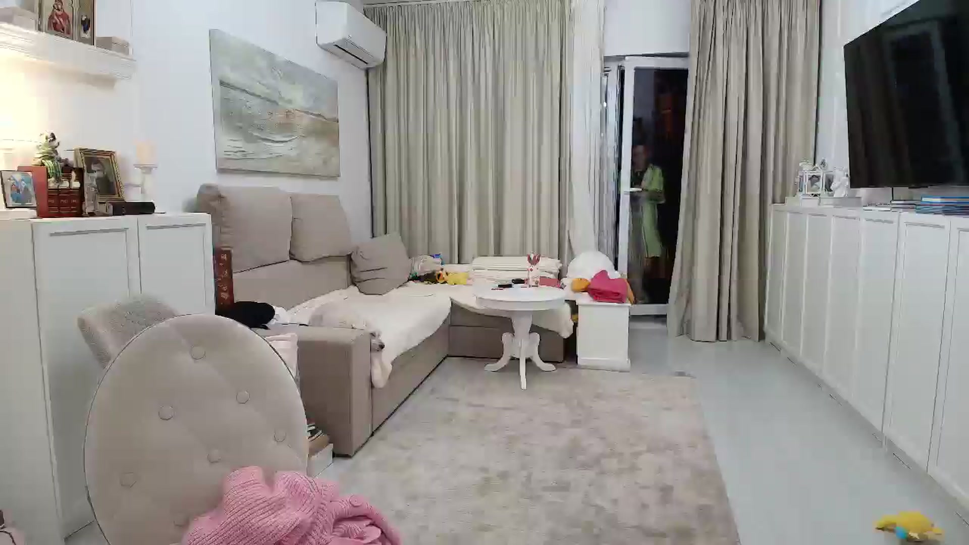 Gallery image thumbnail from Wennndyk's myfreecams stream on, 12/31/2024, 22:25 image 13 of 20