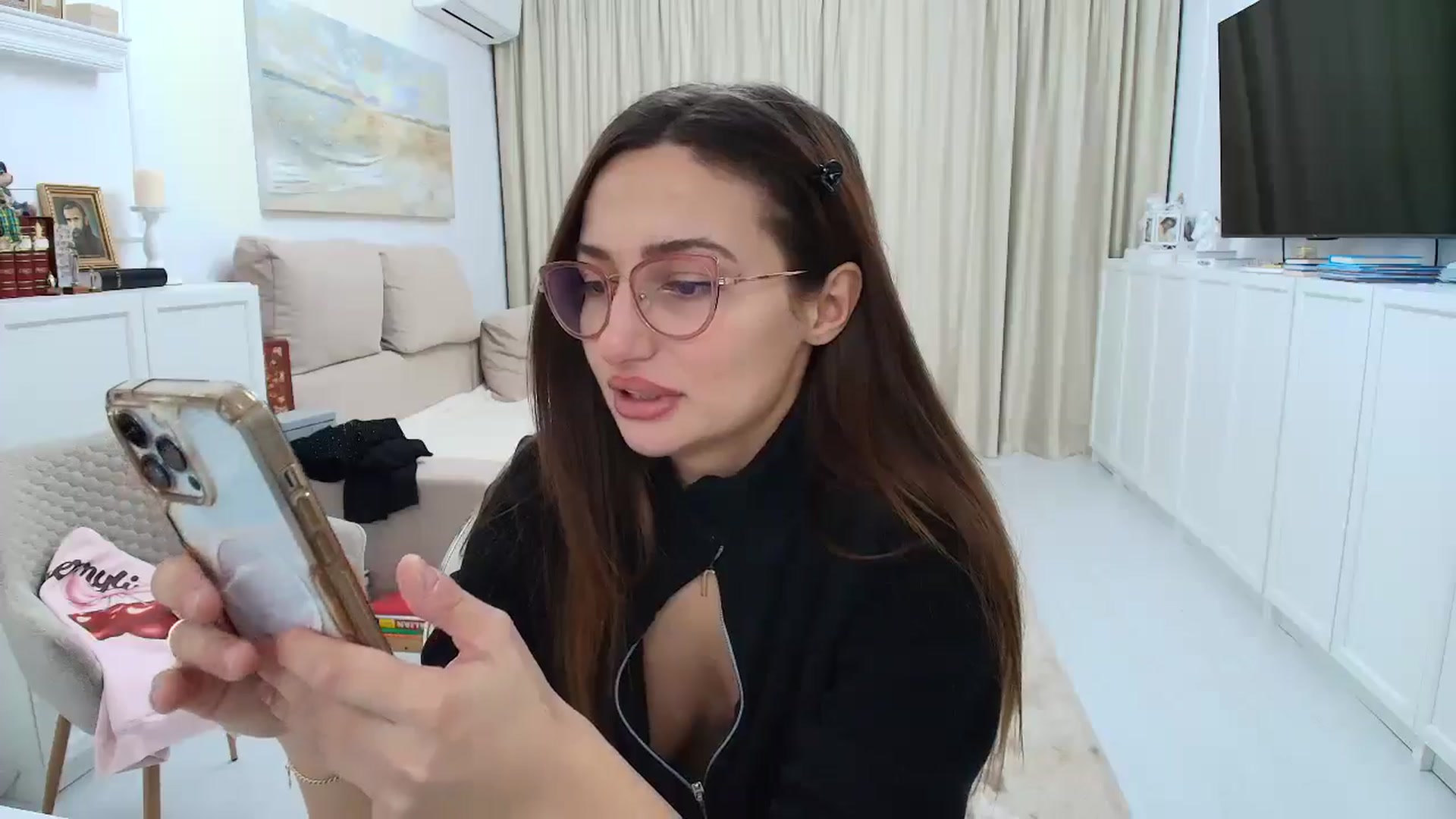 Gallery image thumbnail from Wennndyk's myfreecams stream on, 01/05/2025, 15:49 image 18 of 20