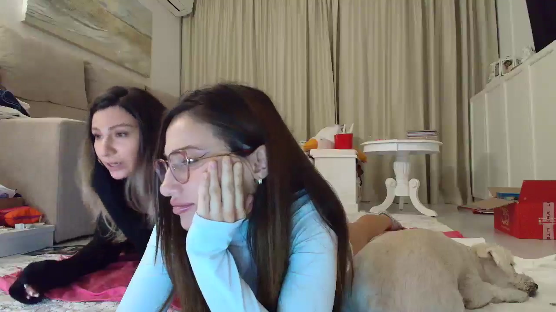 Gallery image thumbnail from Wennndyk's myfreecams stream on, 01/31/2025, 01:58 image 6 of 20