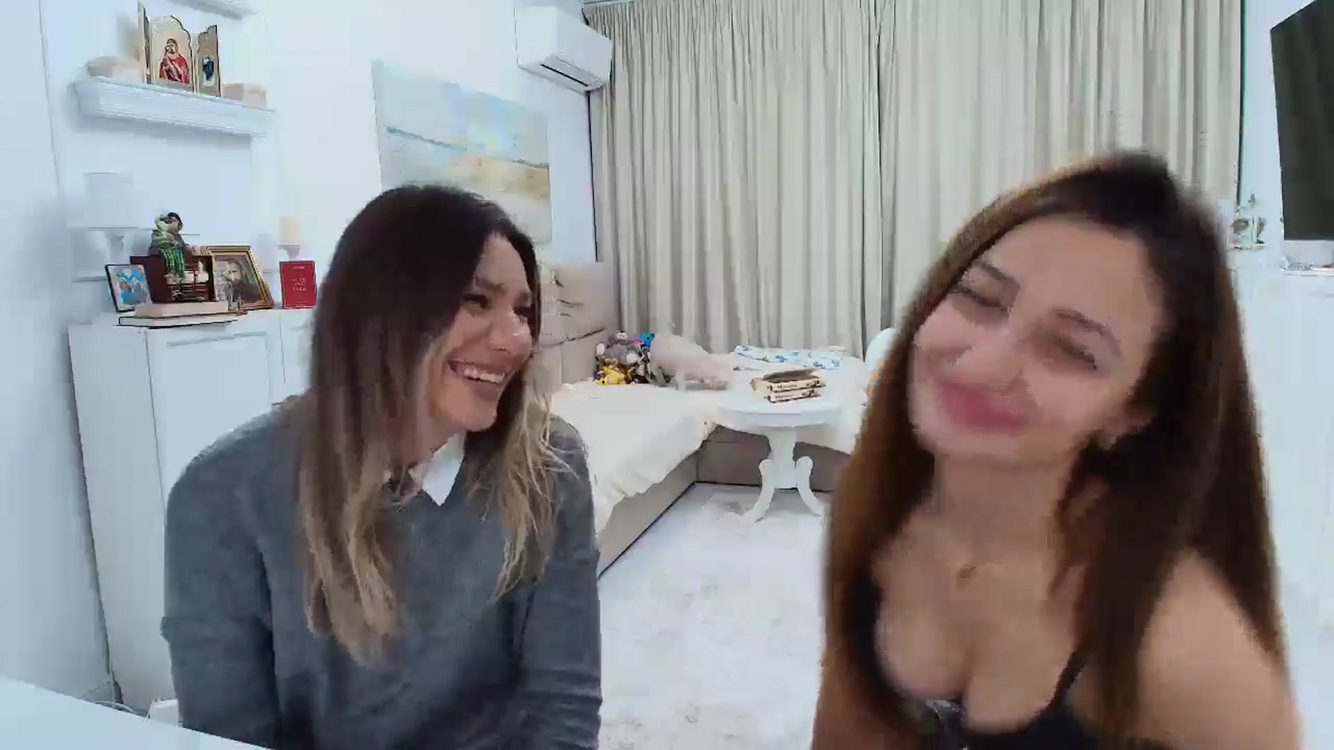 Gallery image thumbnail from Wennndyk's myfreecams stream on, 02/04/2025, 22:37 image 11 of 20