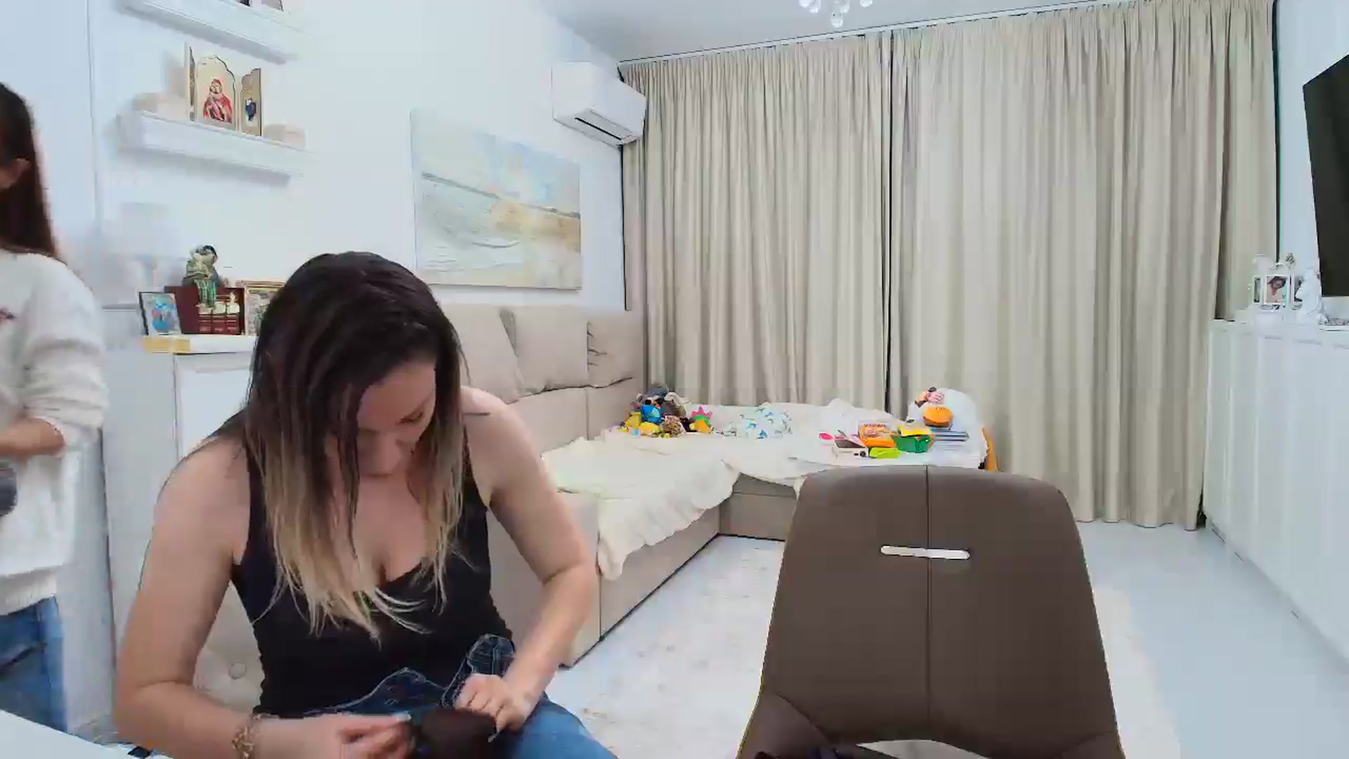 Gallery image thumbnail from Wennndyk's myfreecams stream on, 02/08/2025, 21:11 image 10 of 20