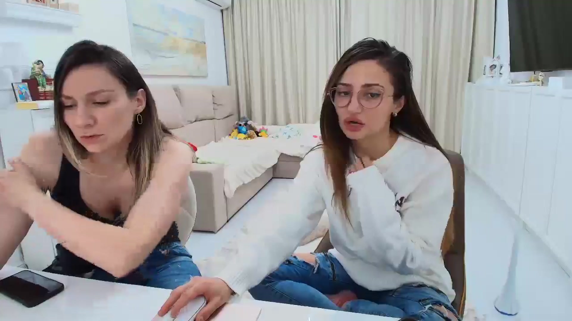 Gallery image thumbnail from Wennndyk's myfreecams stream on, 02/08/2025, 21:54 image 13 of 20