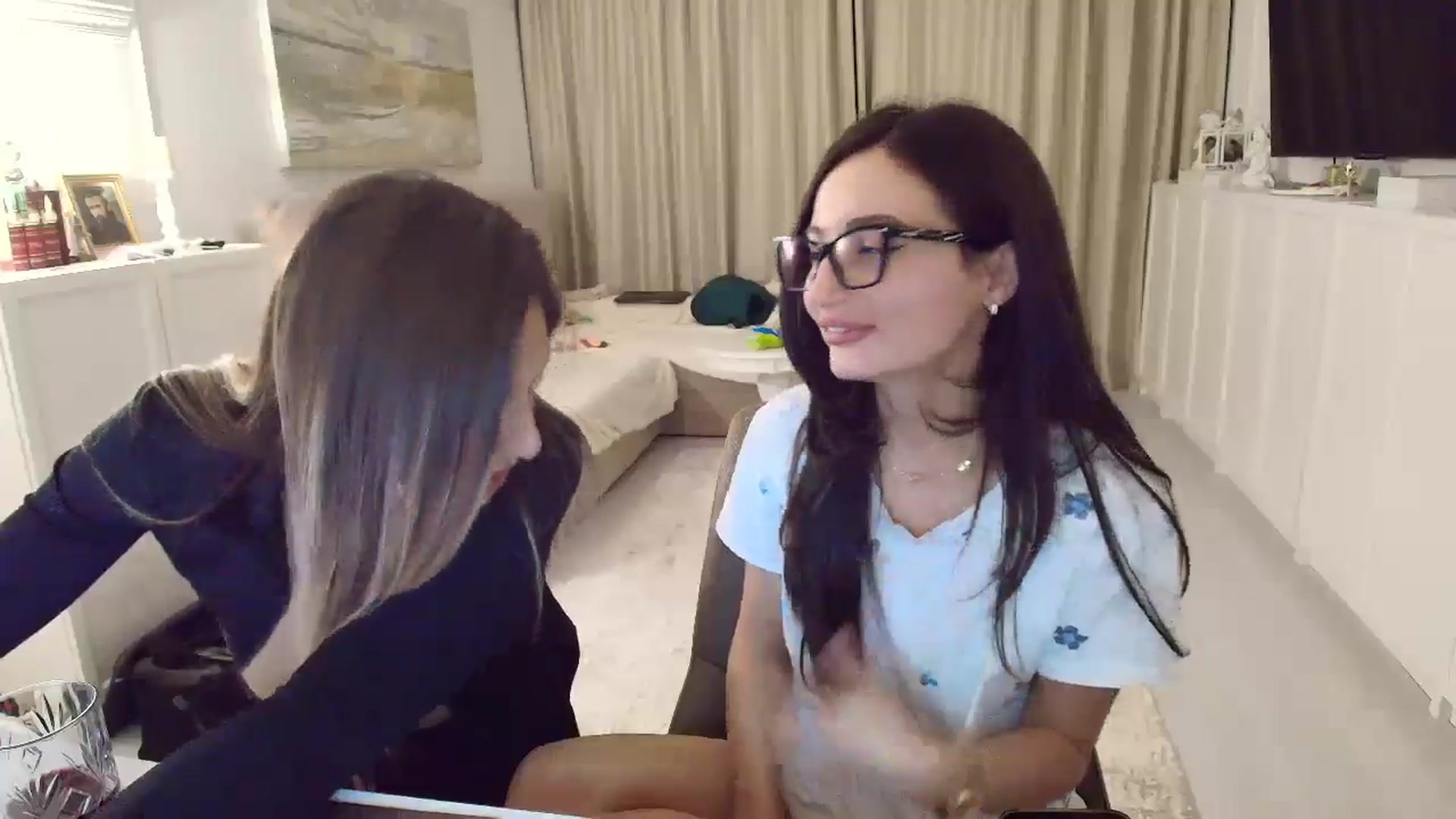 Gallery image thumbnail from Wennndyk's myfreecams stream on, 02/14/2025, 24:01 image 17 of 20
