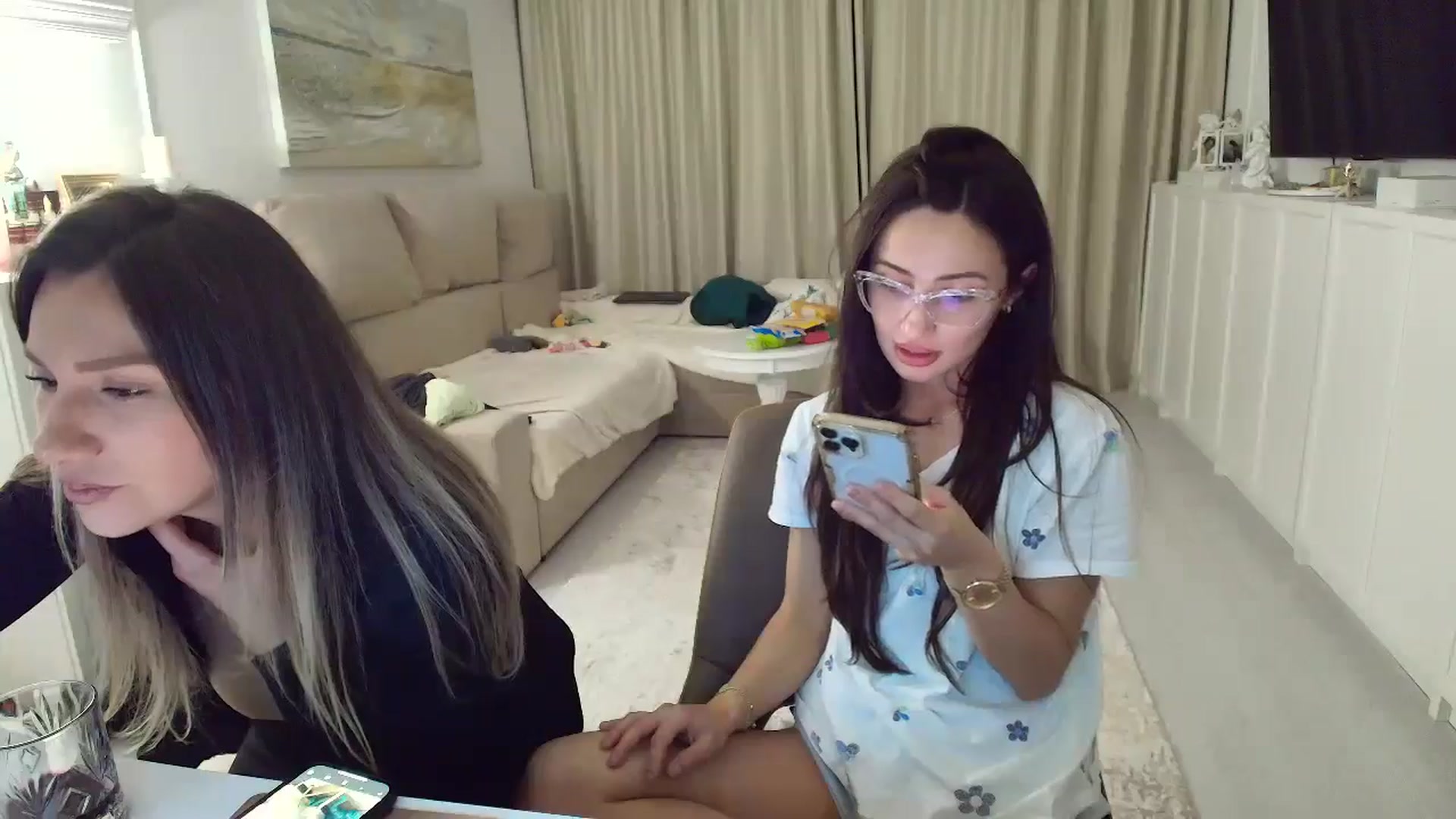 Gallery image thumbnail from Wennndyk's myfreecams stream on, 02/14/2025, 24:01 image 18 of 20
