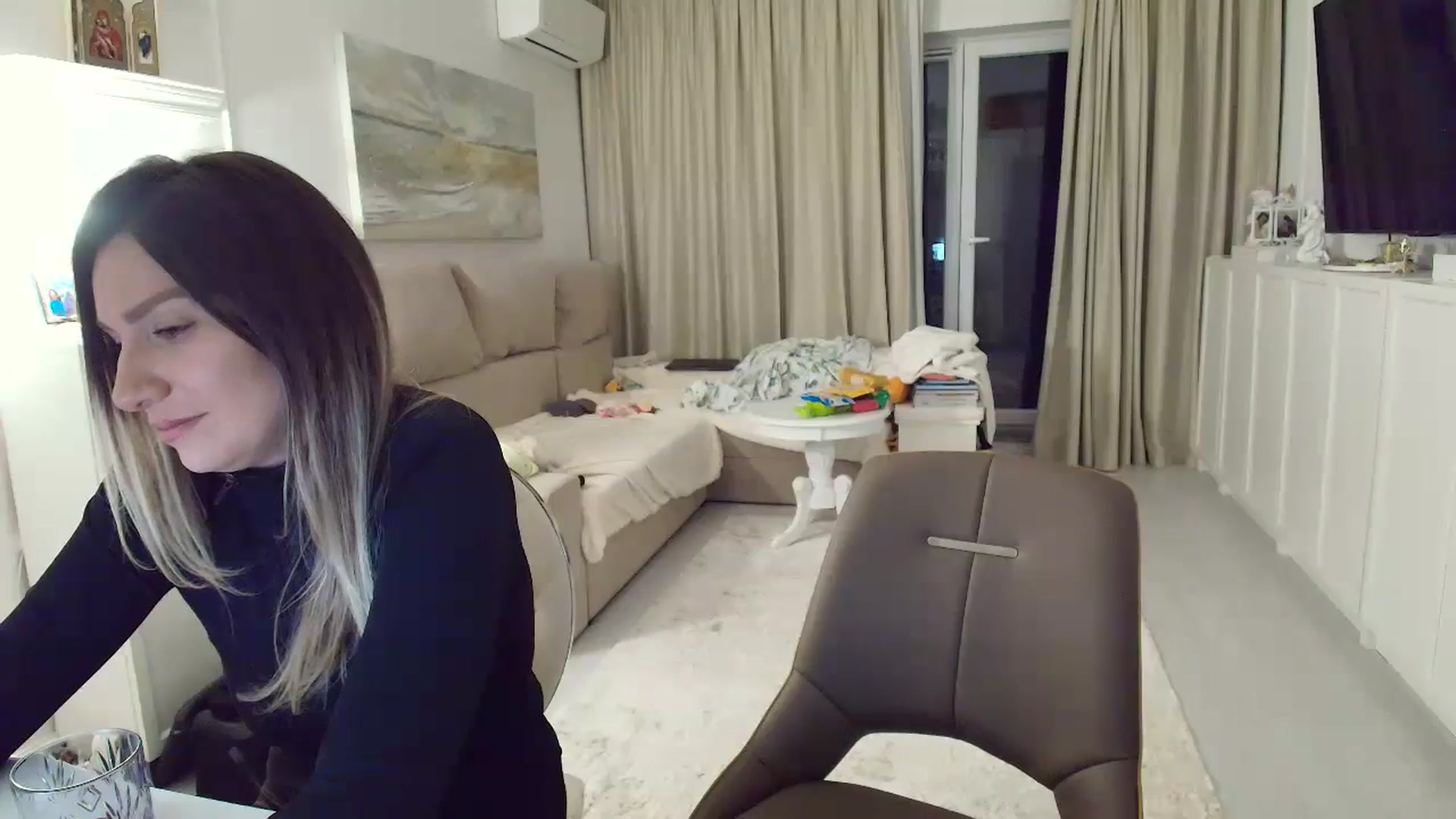 Gallery image thumbnail from Wennndyk's myfreecams stream on, 02/14/2025, 01:31 image 17 of 20