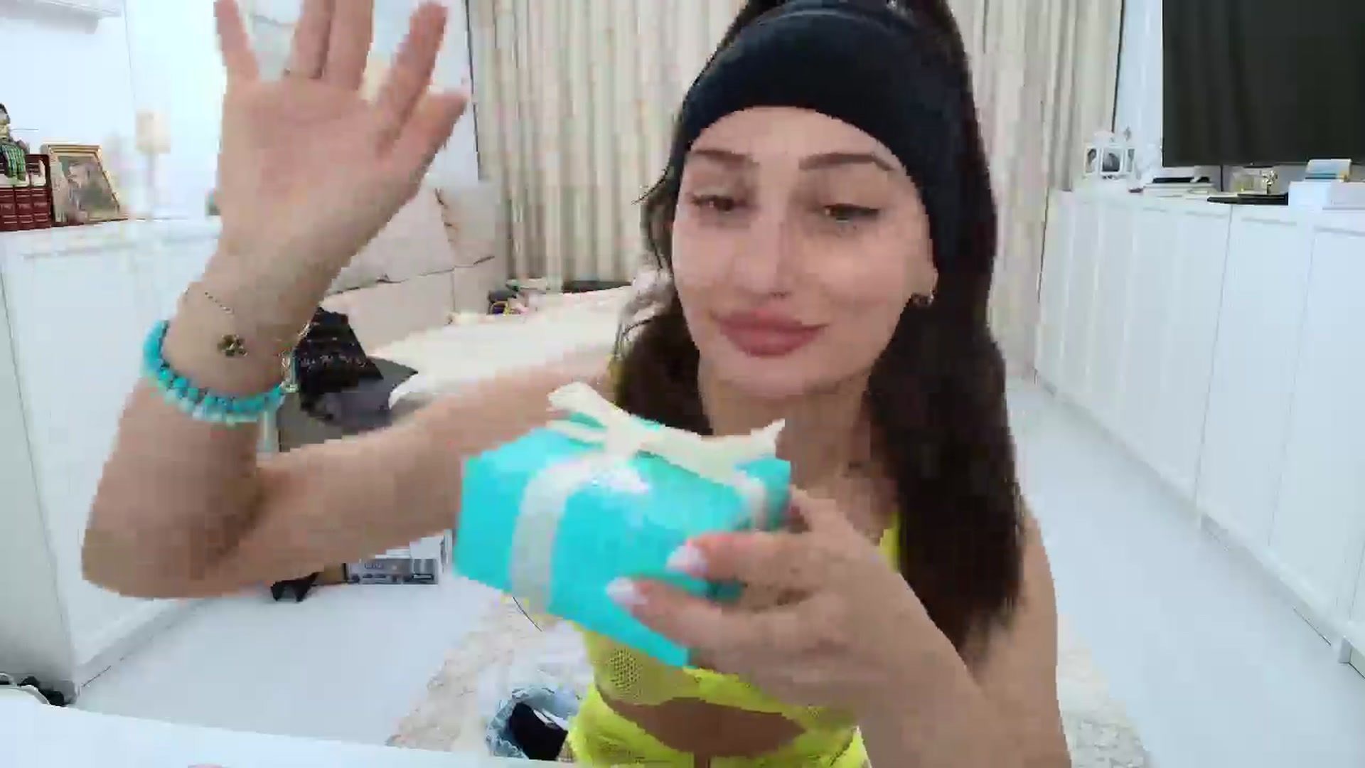 Gallery image thumbnail from Wennndyk's myfreecams stream on, 03/02/2025, 18:45 image 12 of 20