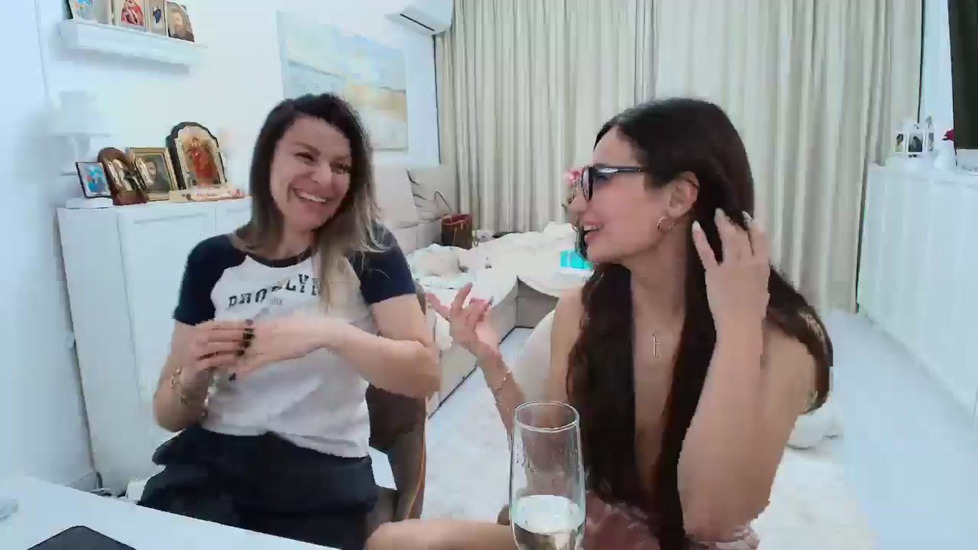 Gallery image thumbnail from Wennndyk's myfreecams stream on, 03/05/2025, 02:26 image 14 of 20