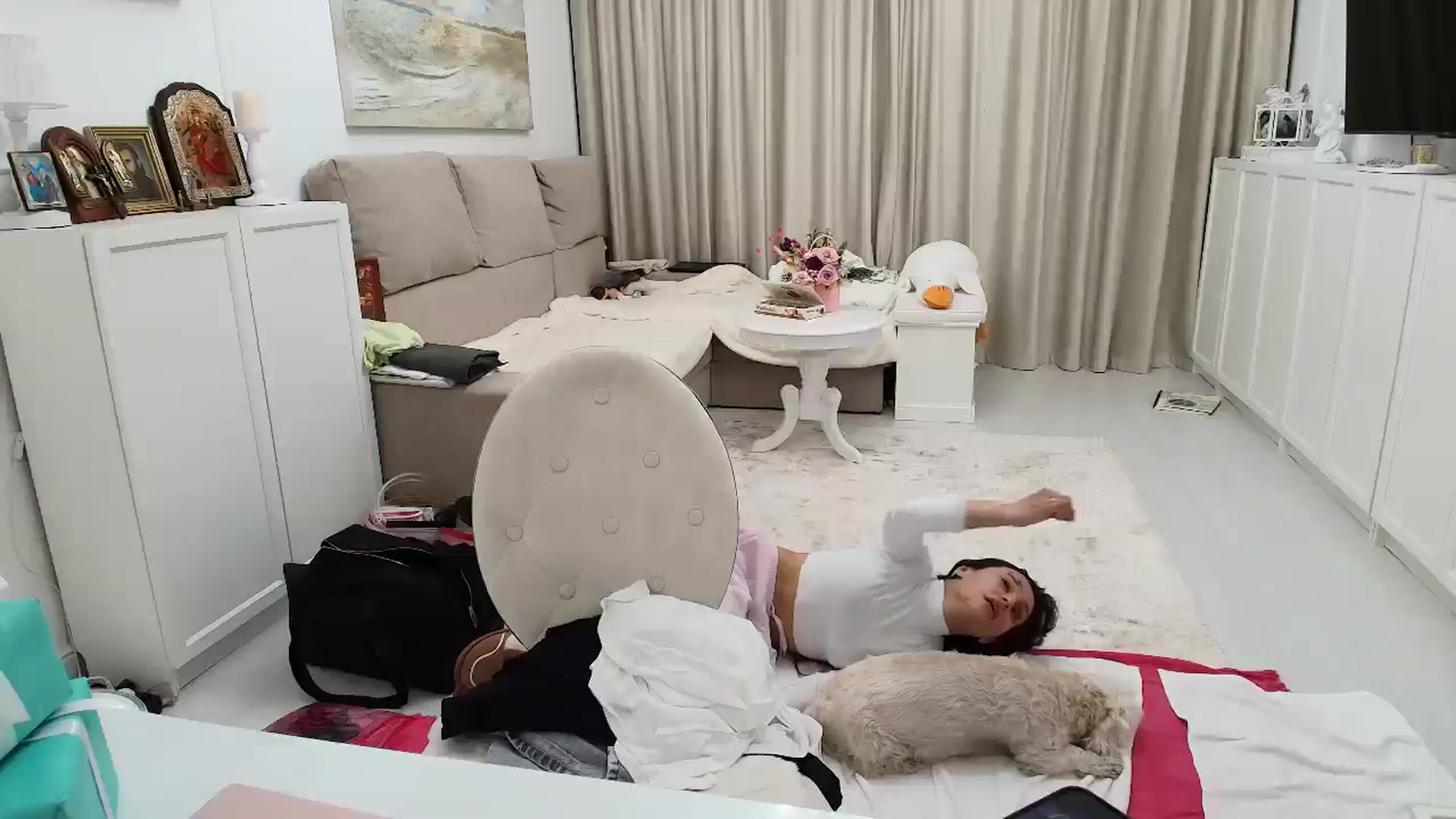 Gallery image thumbnail from Wennndyk's myfreecams stream on, 03/08/2025, 24:04 image 17 of 20