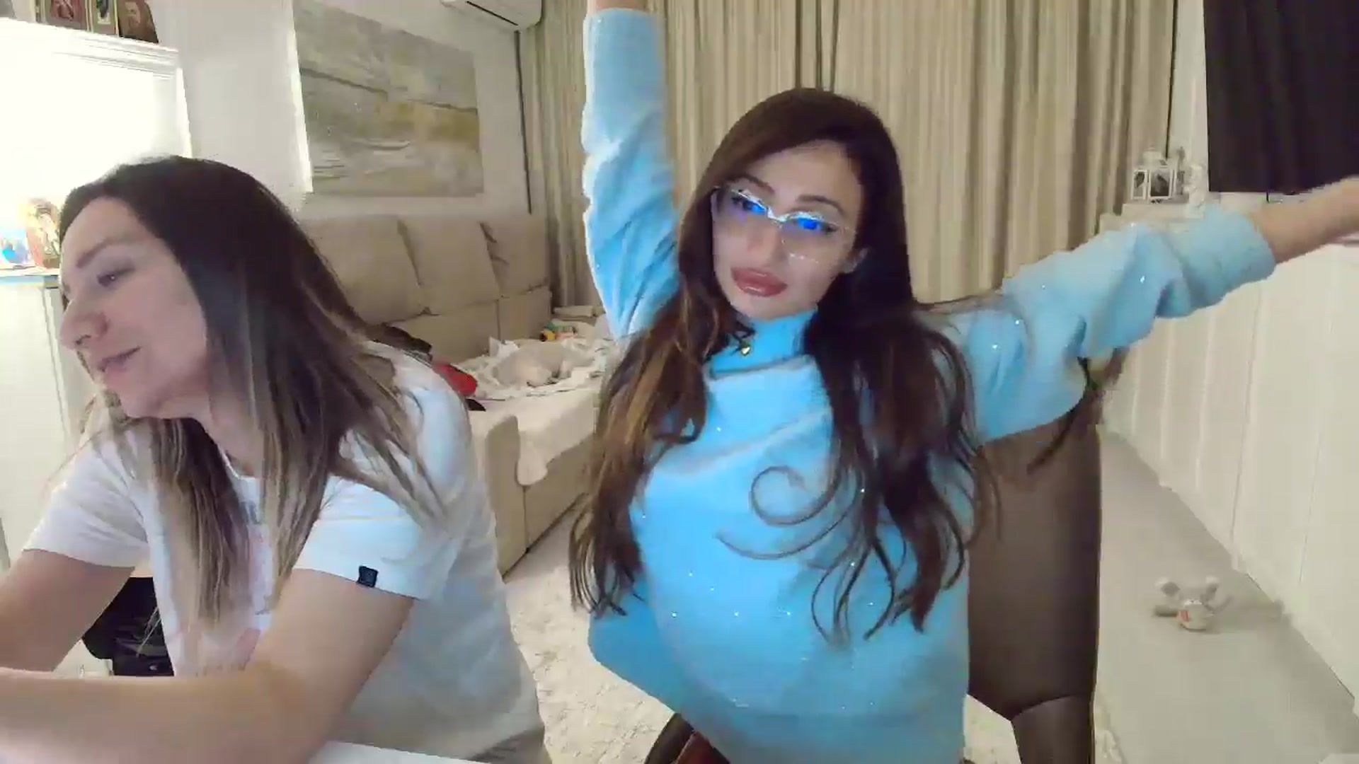 Gallery image thumbnail from Wennndyk's myfreecams stream on, 03/19/2025, 23:55 image 5 of 20
