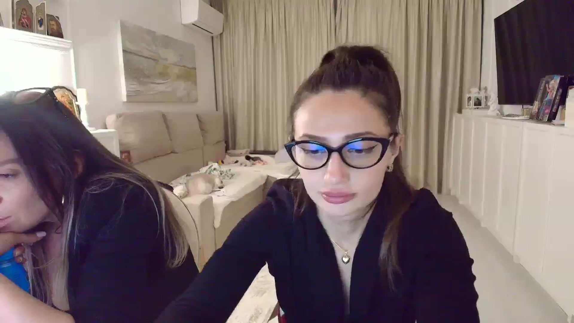 Gallery image thumbnail from Wennndyk's myfreecams stream on, 03/23/2025, 24:30 image 20 of 20
