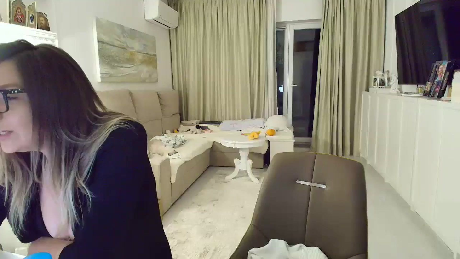 Gallery image thumbnail from Wennndyk's myfreecams stream on, 03/23/2025, 24:31 image 13 of 20
