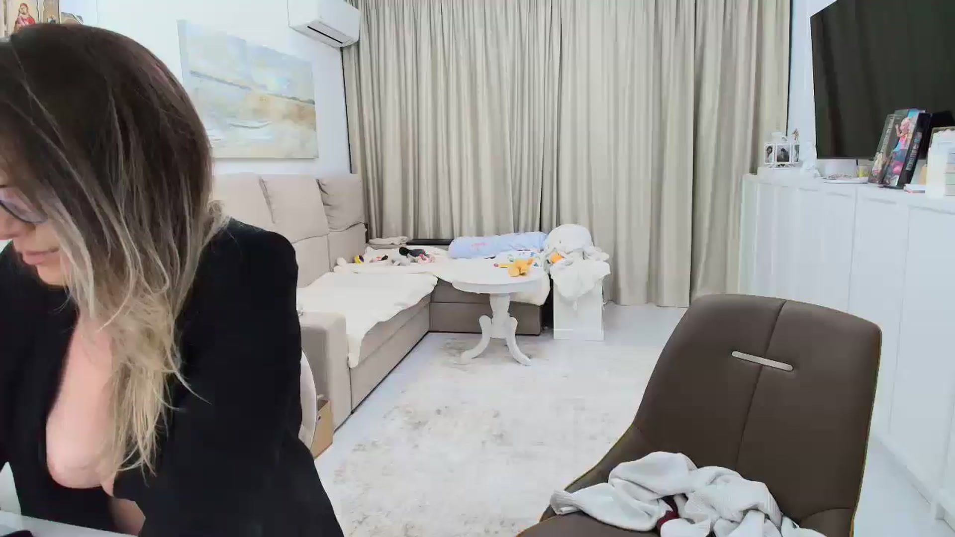 Gallery image thumbnail from Wennndyk's myfreecams stream on, 03/23/2025, 24:31 image 7 of 20