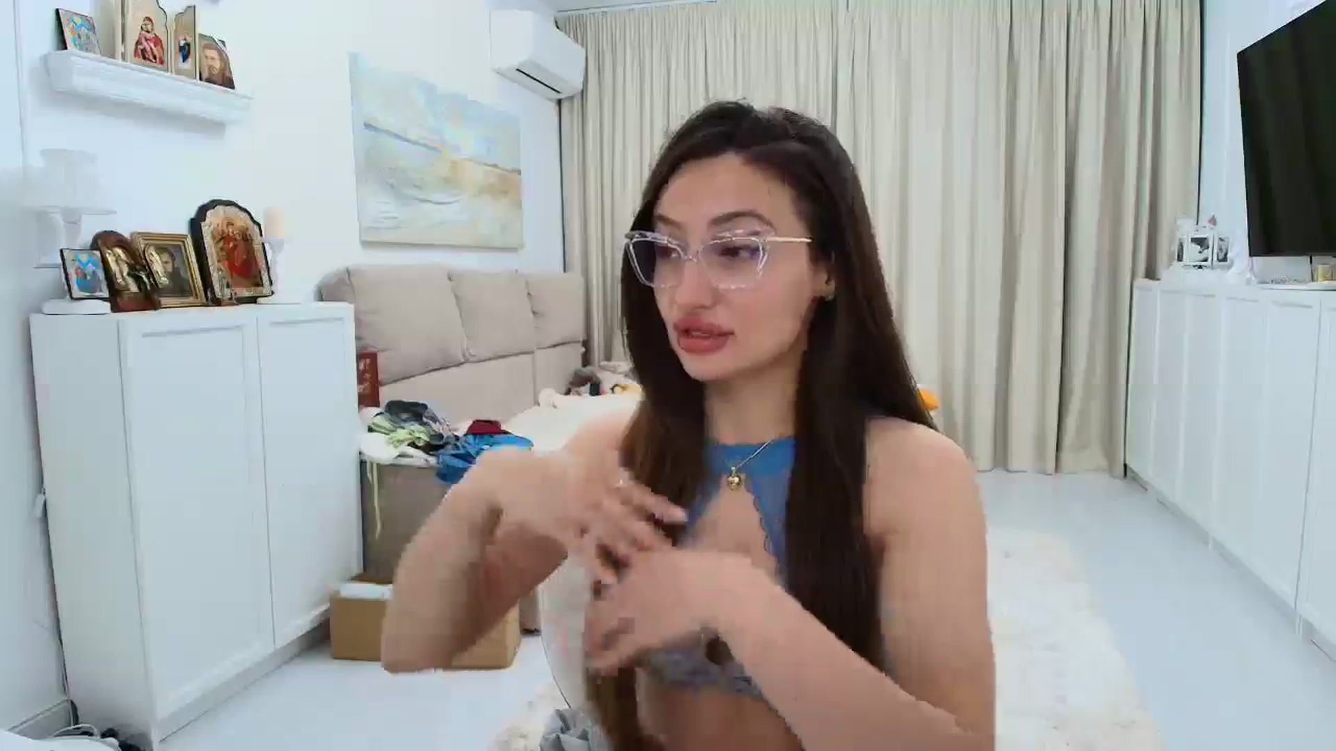 Gallery image thumbnail from Wennndyk's myfreecams stream on, 03/29/2025, 24:15 image 16 of 20