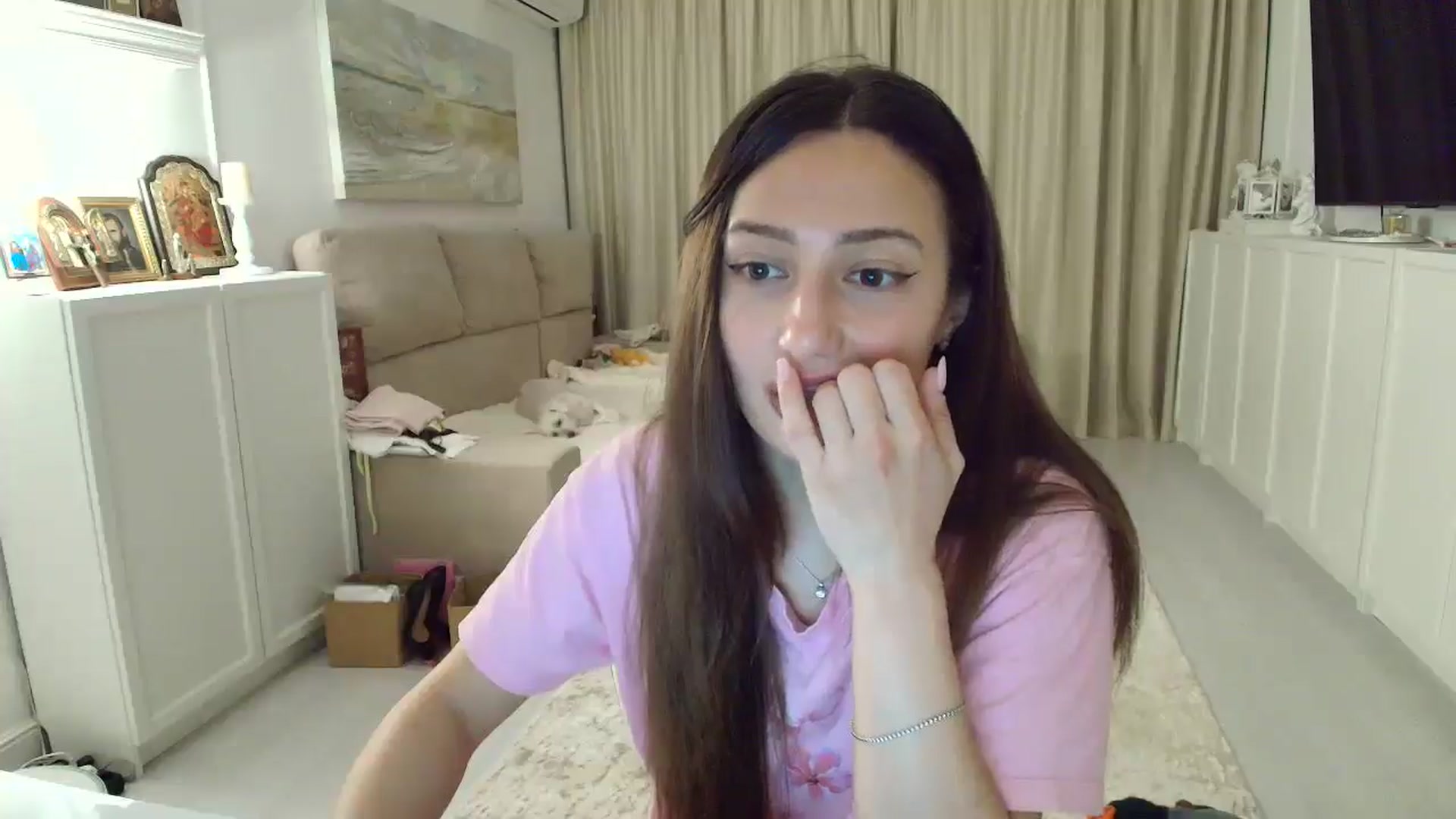Gallery image thumbnail from Wennndyk's myfreecams stream on, 03/30/2025, 24:08 image 18 of 20