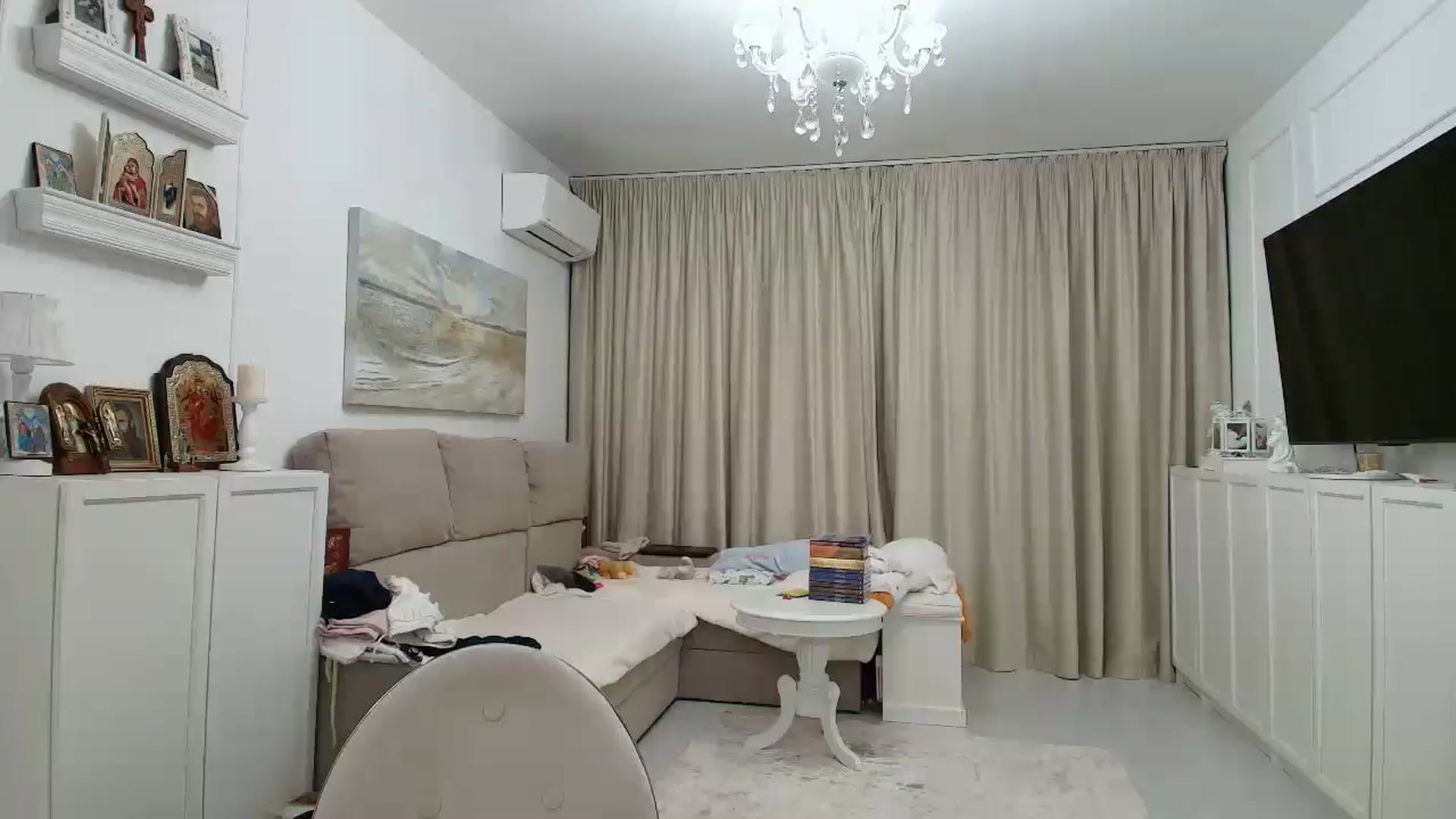 Gallery image thumbnail from Wennndyk's myfreecams stream on, 03/30/2025, 23:58 image 16 of 20