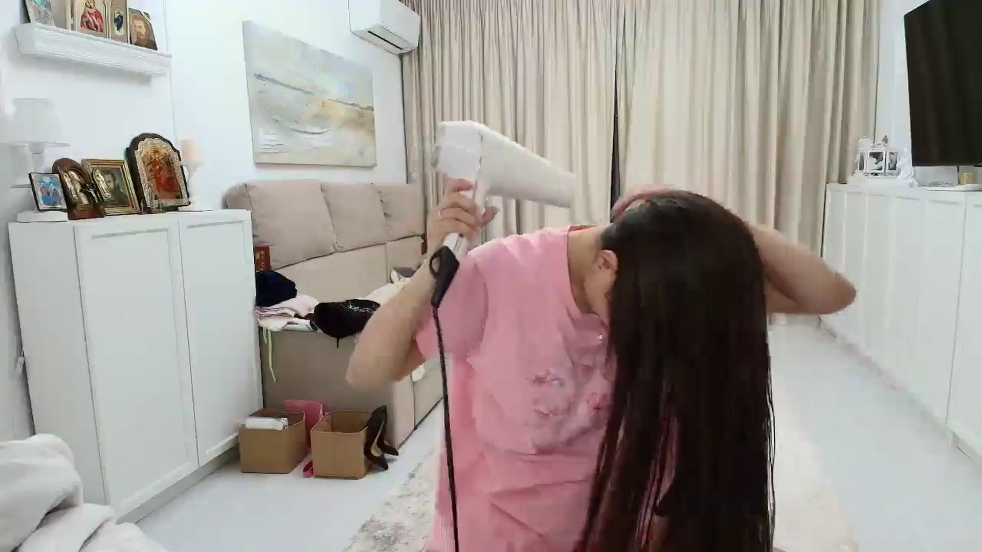 Gallery image thumbnail from Wennndyk's myfreecams stream on, 03/31/2025, 12:38 image 2 of 20