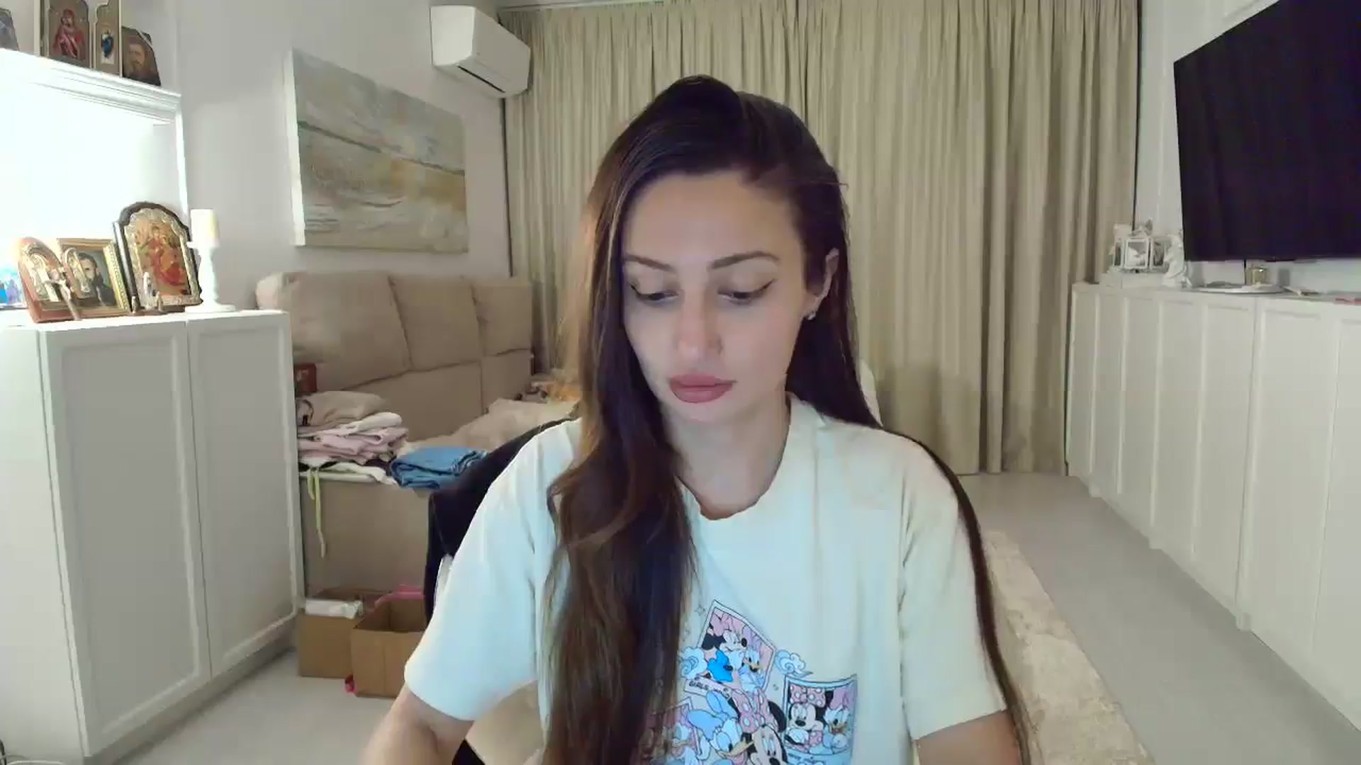 Gallery image thumbnail from Wennndyk's myfreecams stream on, 04/04/2025, 23:23 image 2 of 20
