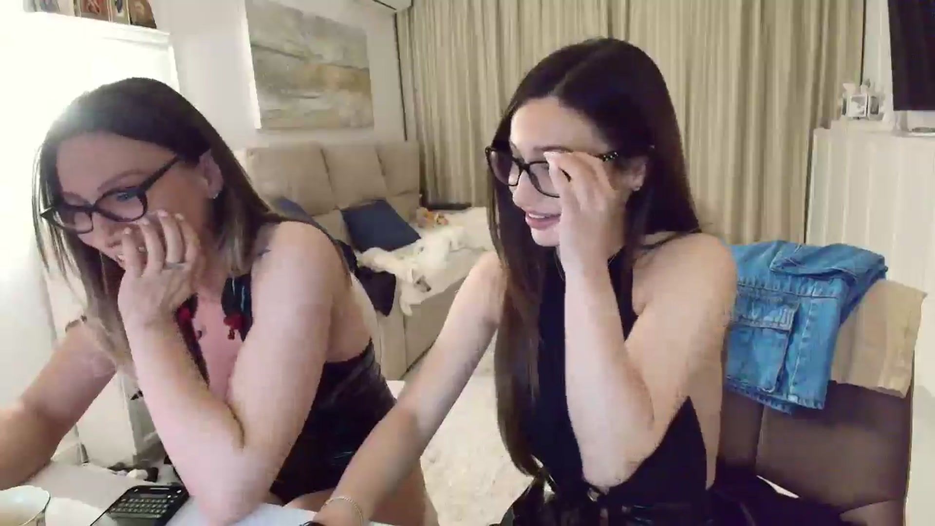 Gallery image thumbnail from Wennndyk's myfreecams stream on, 04/12/2025, 21:02 image 5 of 20
