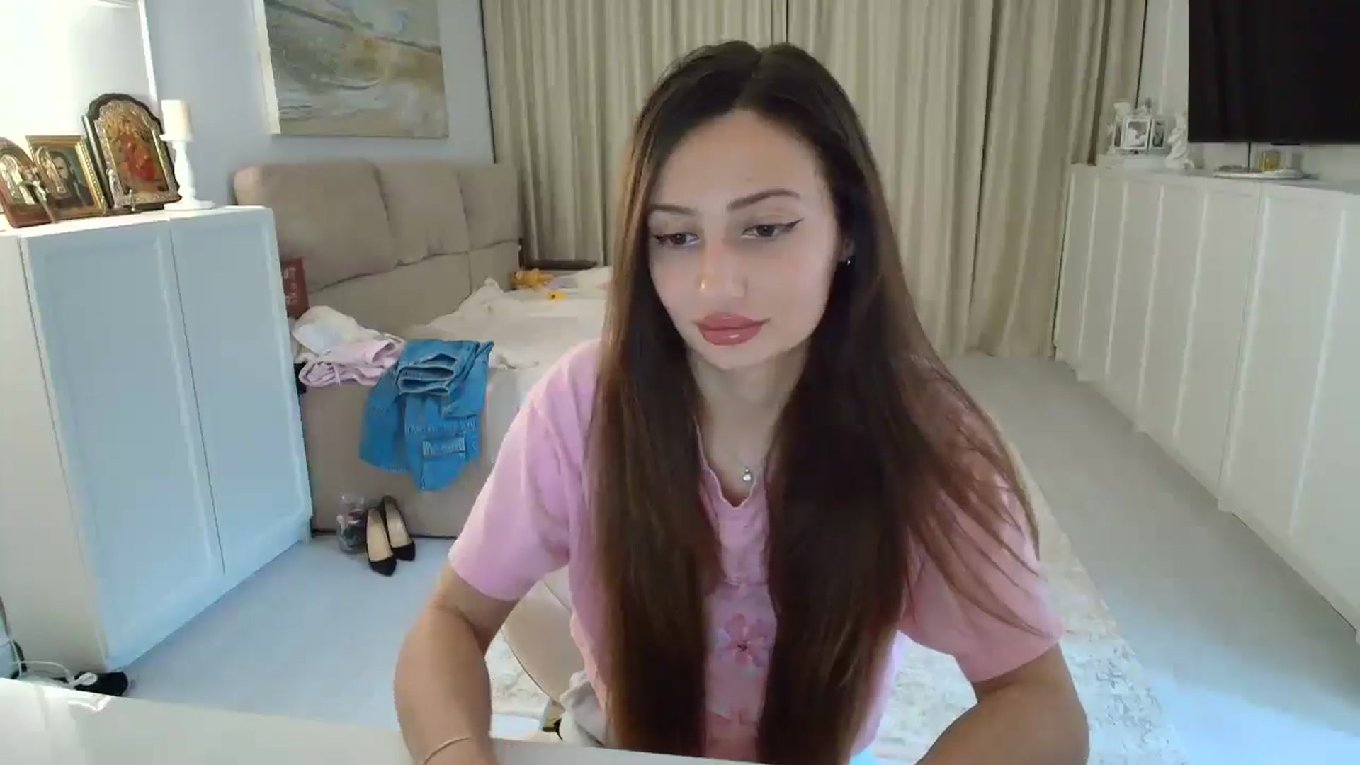 Gallery image thumbnail from Wennndyk's myfreecams stream on, 04/16/2025, 19:49 image 12 of 20