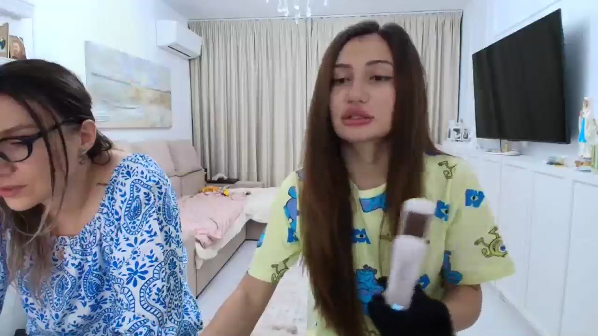 Gallery image thumbnail from Wennndyk's myfreecams stream on, 04/26/2025, 22:39 image 5 of 20