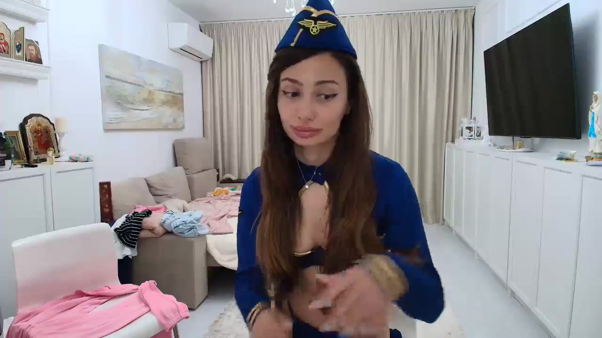 Gallery image thumbnail from Wennndyk's myfreecams stream on, 04/28/2025, 22:48 image 18 of 20