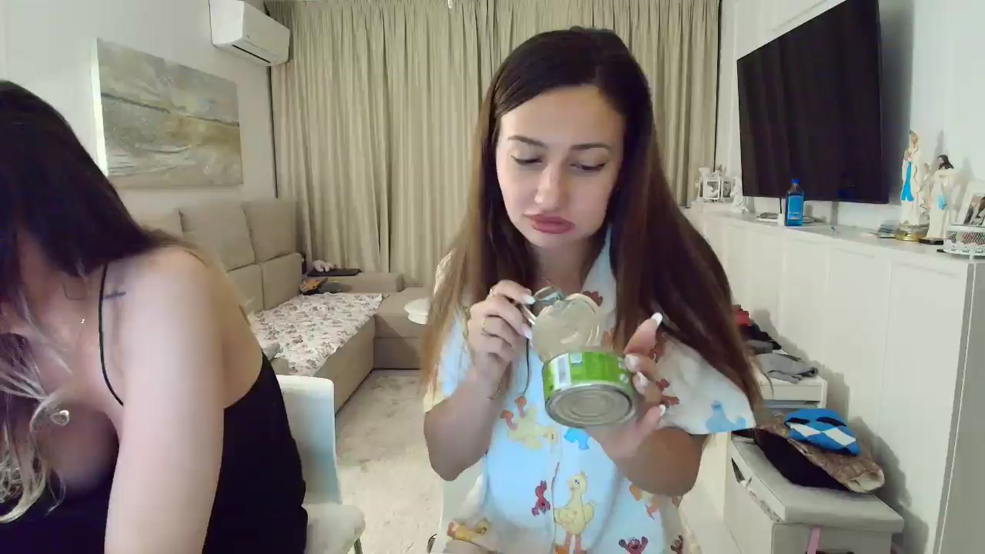 Gallery image thumbnail from Wennndyk's myfreecams stream on, 05/08/2025, 22:18 image 1 of 20