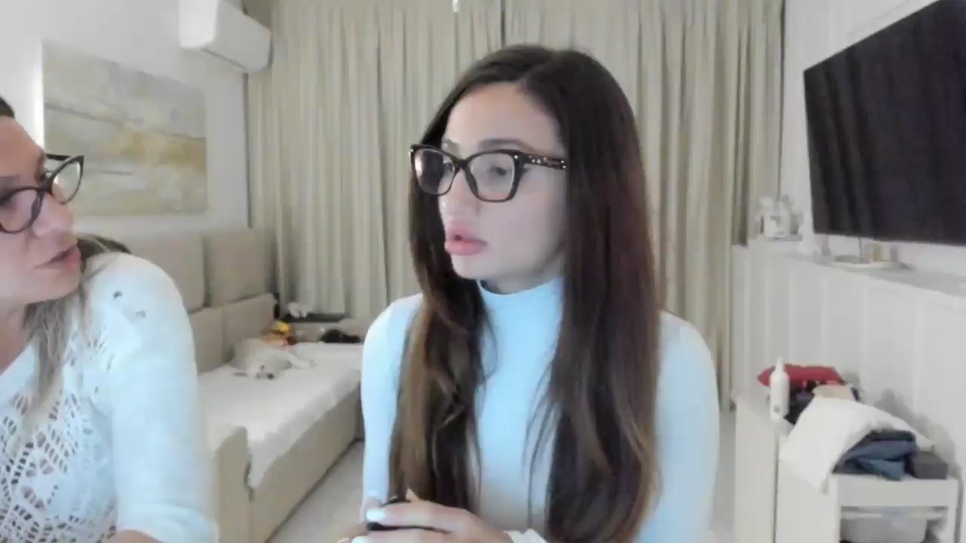 Gallery image thumbnail from Wennndyk's myfreecams stream on, 05/12/2025, 24:03 image 5 of 20
