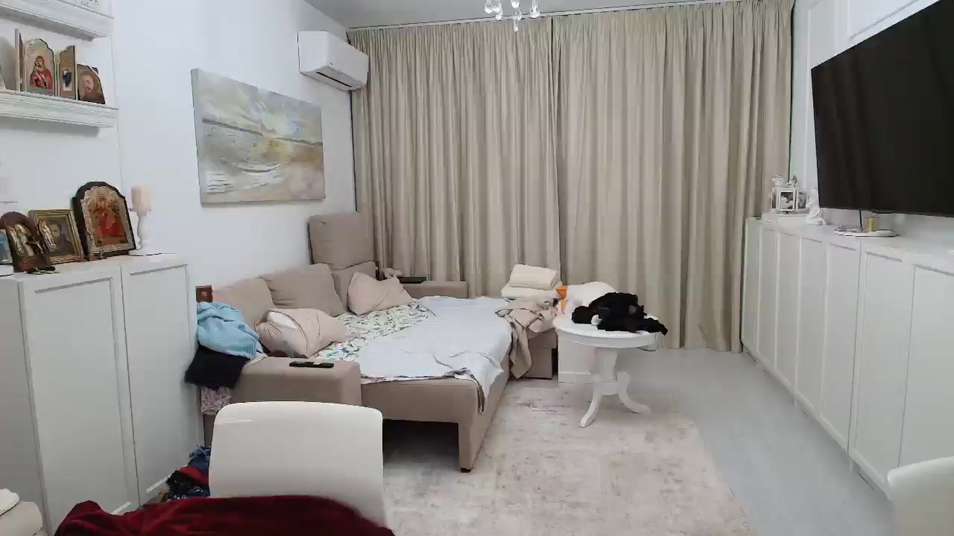 Gallery image thumbnail from Wennndyk's myfreecams stream on, 05/18/2025, 24:13 image 6 of 20